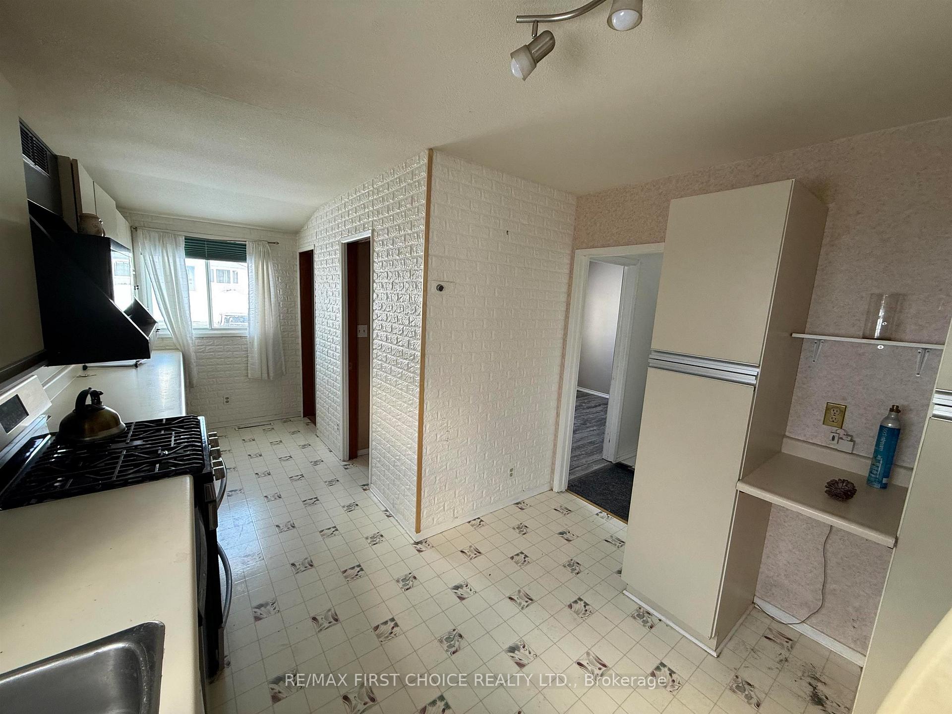 Photo 7 of 210 Parkdale Road, Dryden, Milestone — HOMEH