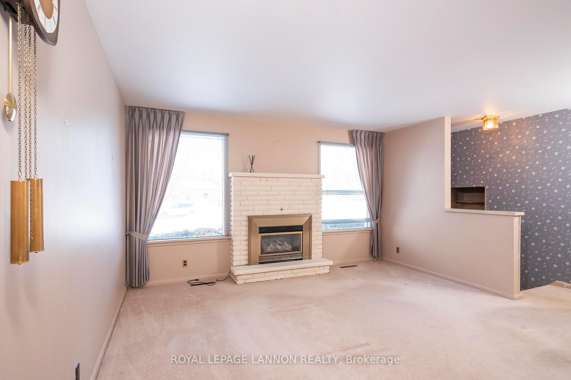Photo 3 of 604 Ashdale Place, Thunder Bay, Edgewater Park — HOMEH