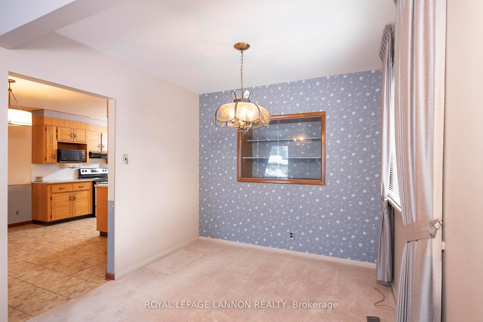 Photo 5 of 604 Ashdale Place, Thunder Bay, Edgewater Park — HOMEH