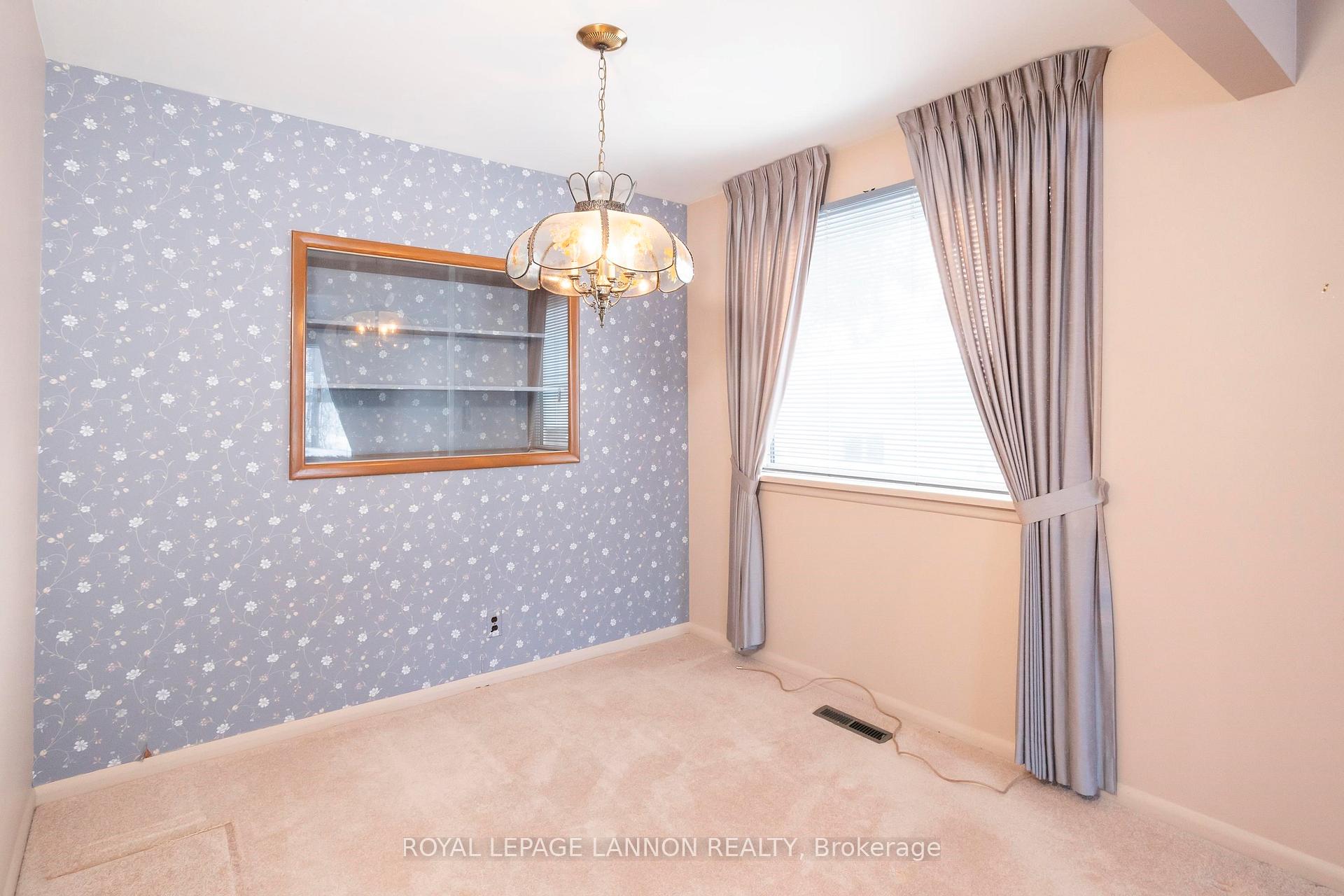 Photo 8 of 604 Ashdale Place, Thunder Bay, Edgewater Park — HOMEH