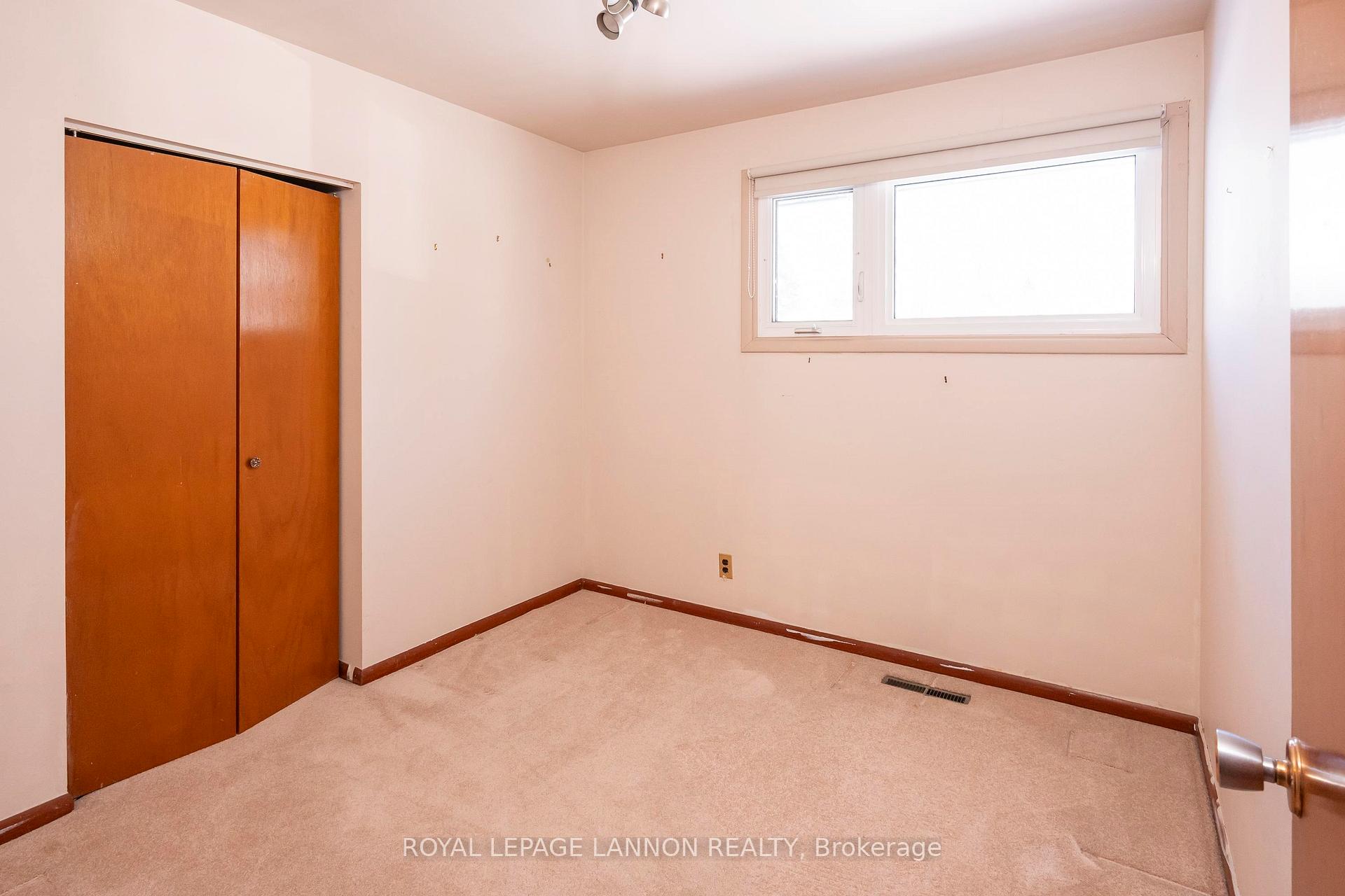 Photo 17 of 604 Ashdale Place, Thunder Bay, Edgewater Park — HOMEH