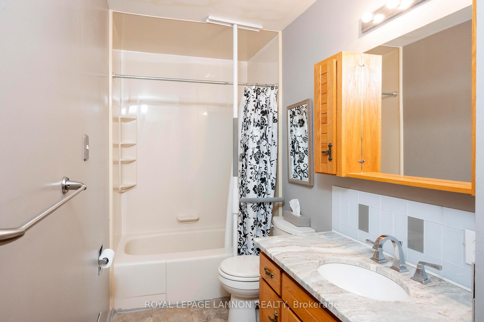 Photo 27 of 604 Ashdale Place, Thunder Bay, Edgewater Park — HOMEH