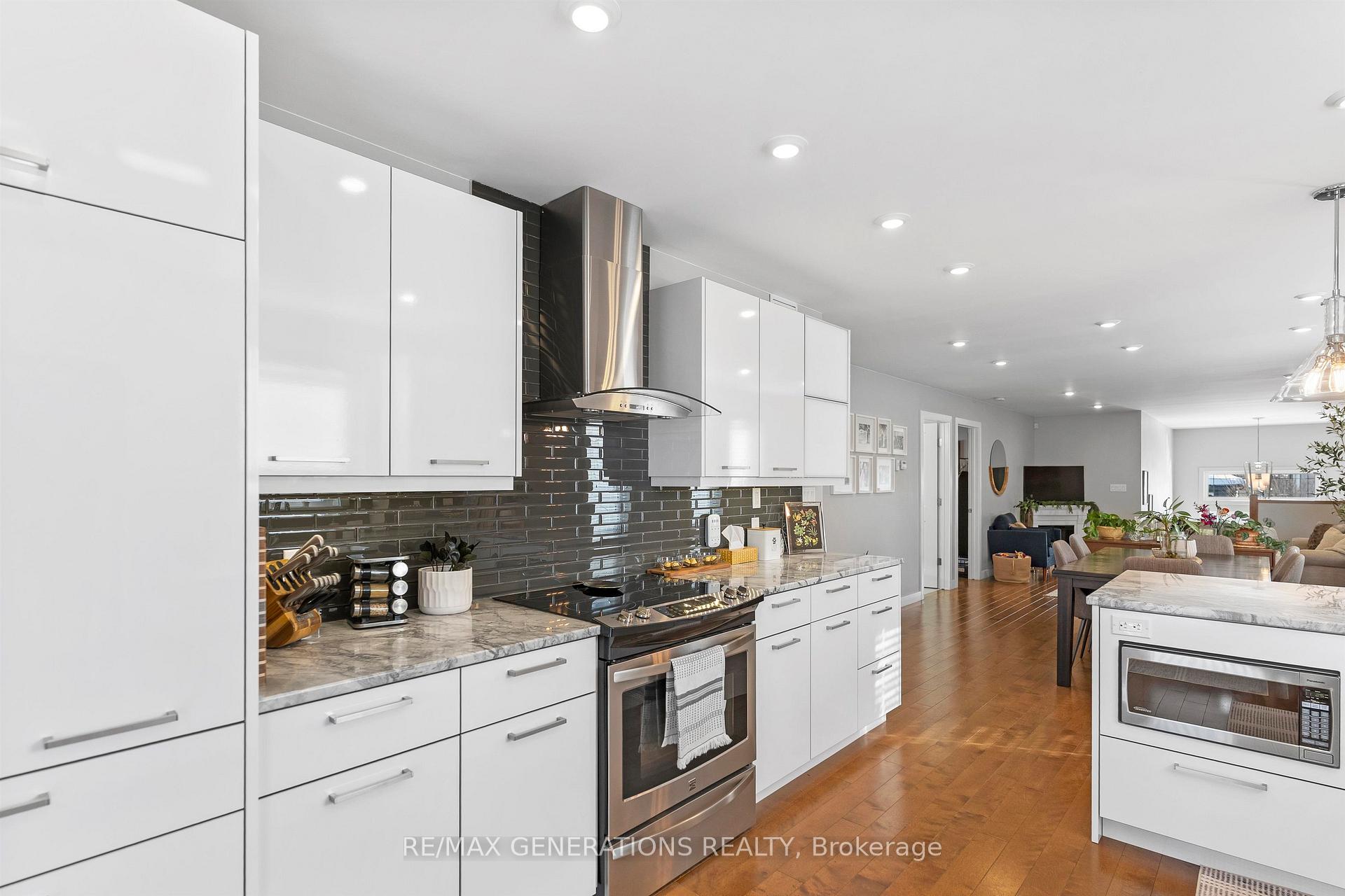 Photo 13 of 203 Cougar Crescent, Thunder Bay, Parkdale — HOMEH