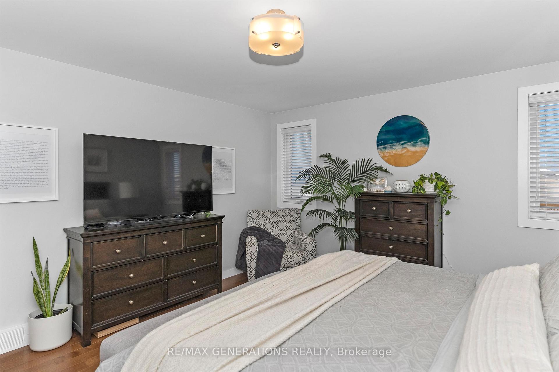 Photo 19 of 203 Cougar Crescent, Thunder Bay, Parkdale — HOMEH