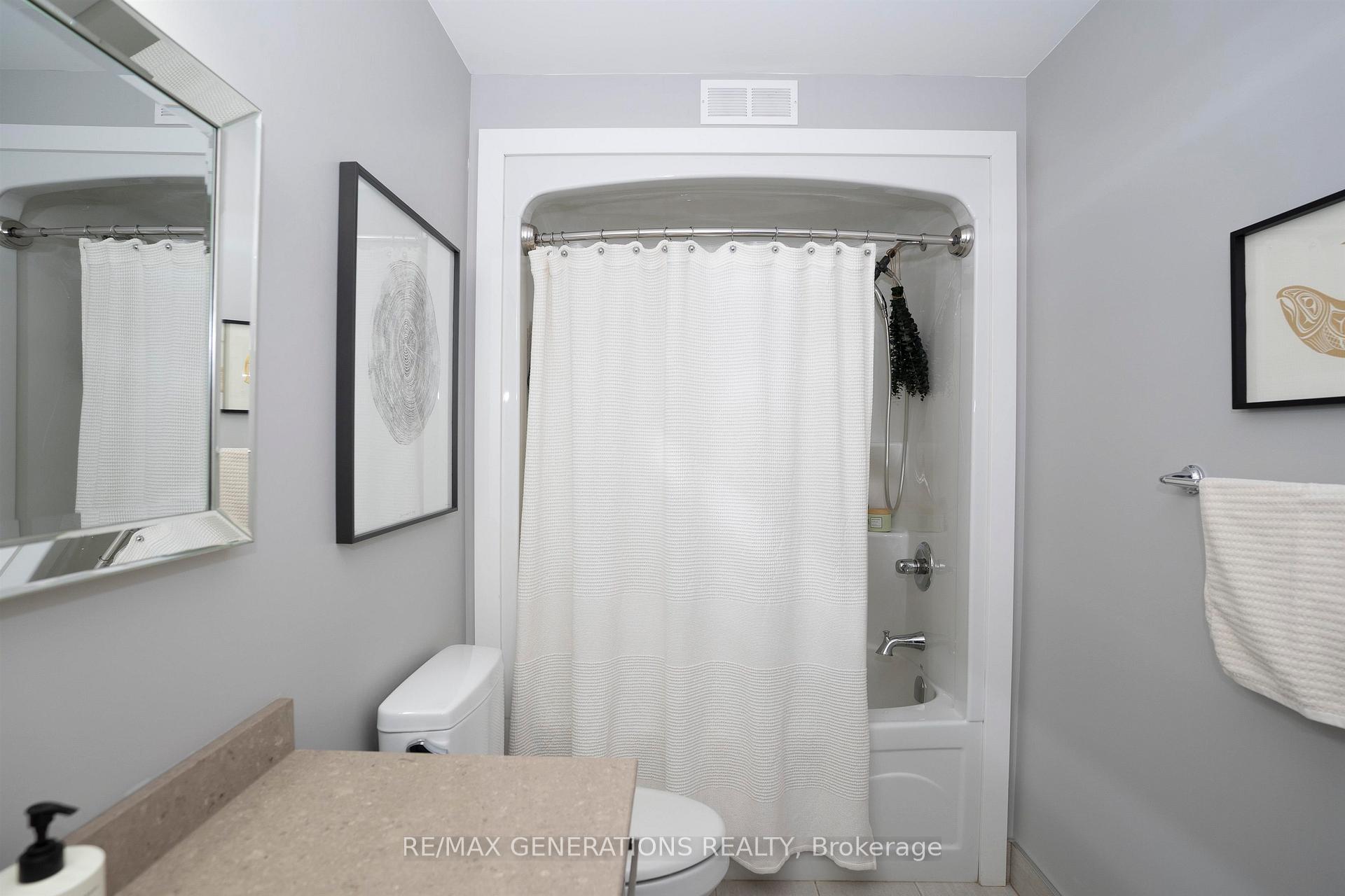 Photo 25 of 203 Cougar Crescent, Thunder Bay, Parkdale — HOMEH