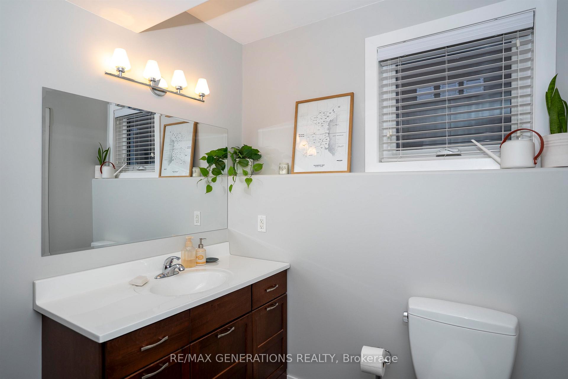 Photo 34 of 203 Cougar Crescent, Thunder Bay, Parkdale — HOMEH