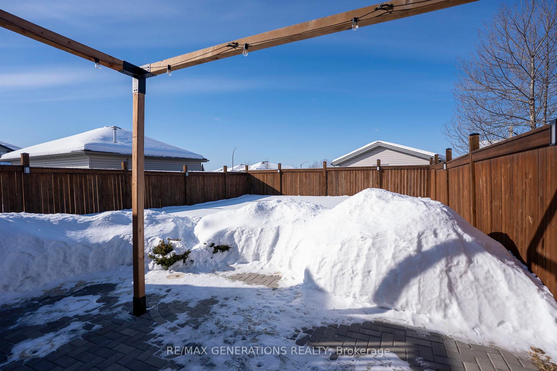 Photo 40 of 203 Cougar Crescent, Thunder Bay, Parkdale — HOMEH