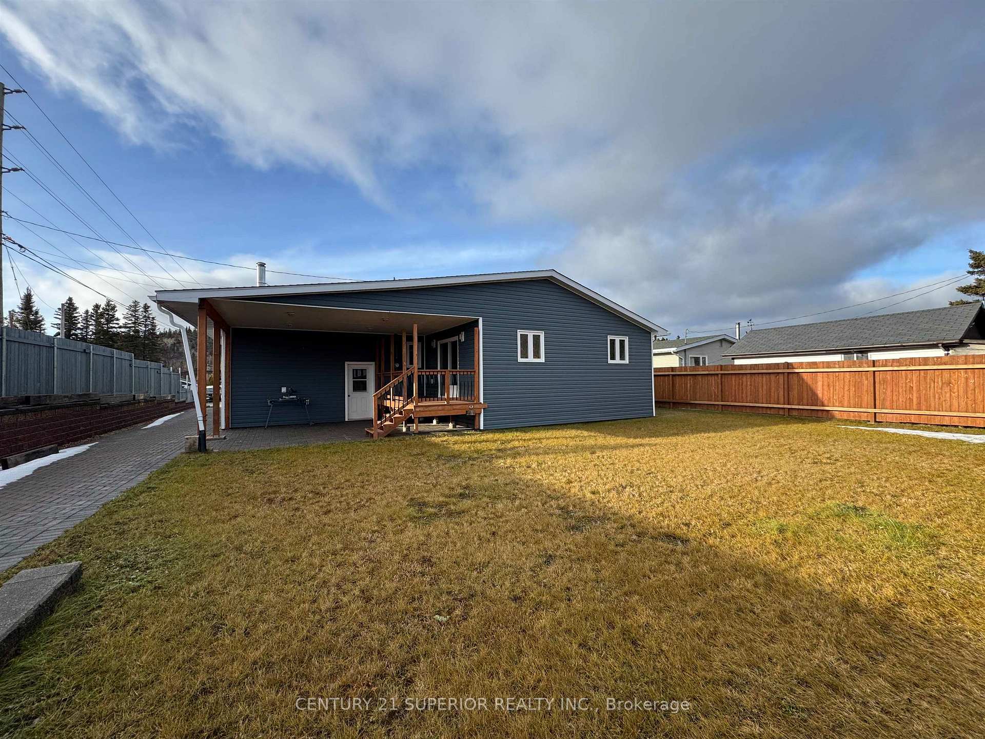 Photo 2 of 30 Aspendale Drive W, Marathon — HOMEH