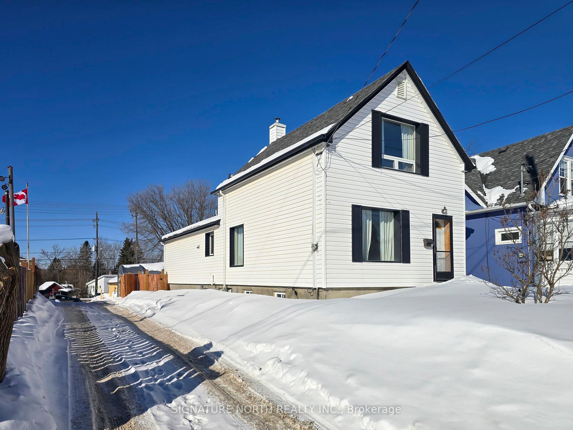 Photo 2 of 12 Stokes Street, Thunder Bay, College Heights — HOMEH