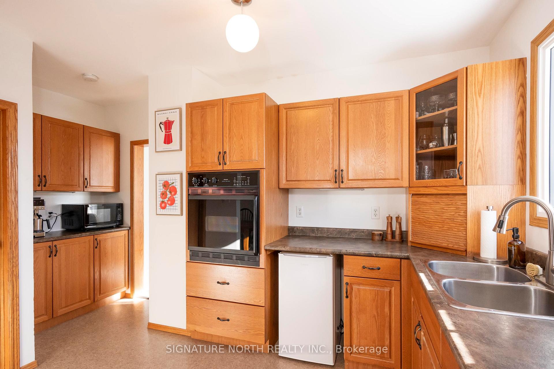 Photo 17 of 12 Stokes Street, Thunder Bay, College Heights — HOMEH