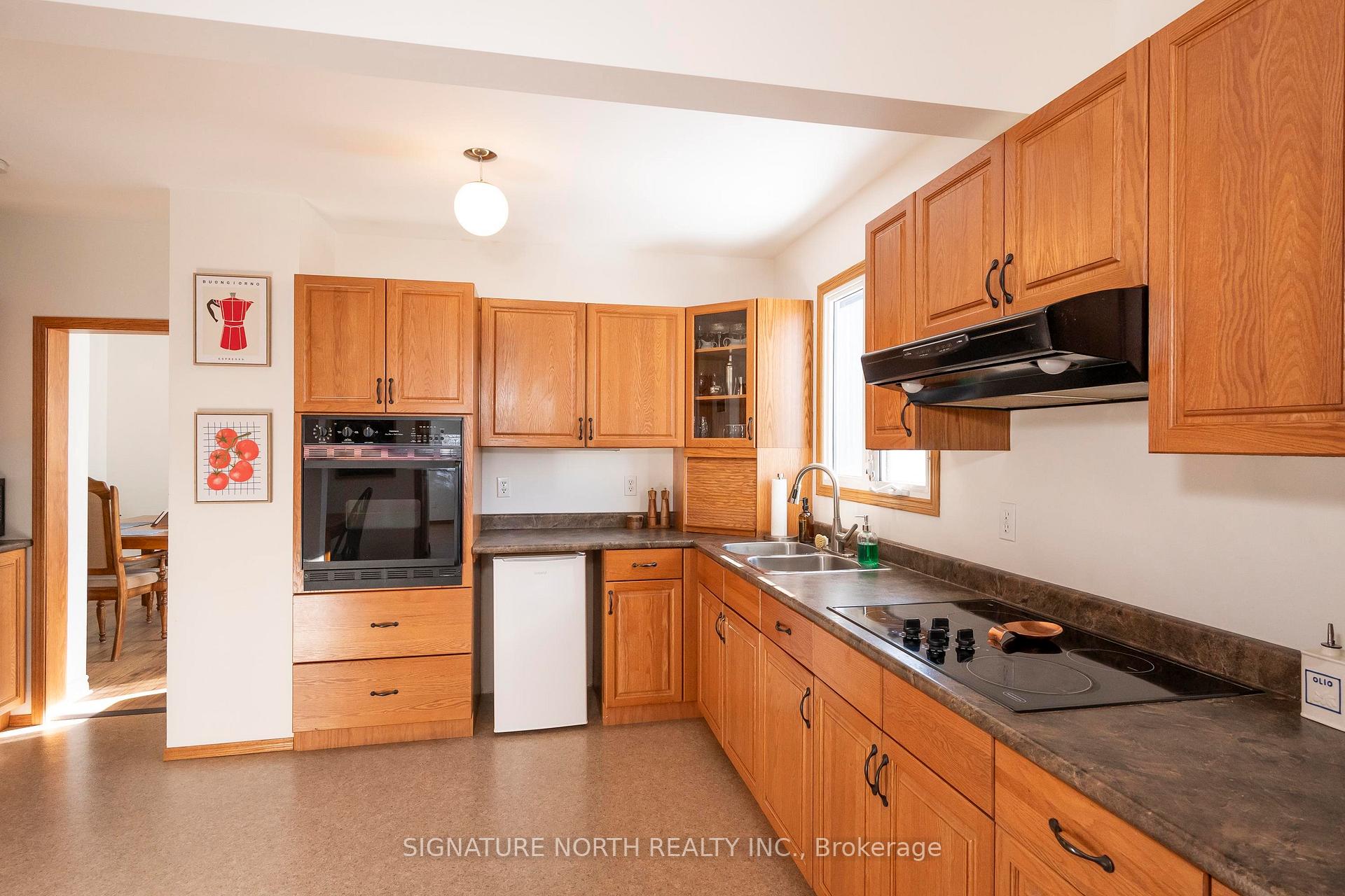 Photo 20 of 12 Stokes Street, Thunder Bay, College Heights — HOMEH