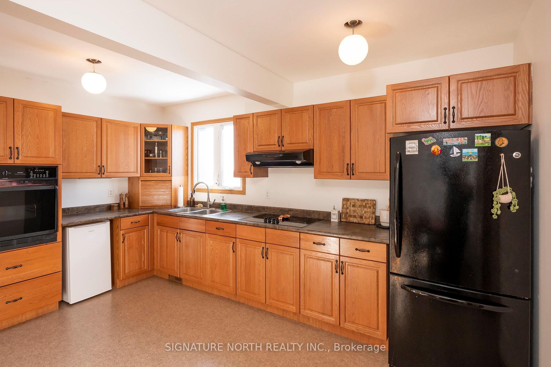 Photo 21 of 12 Stokes Street, Thunder Bay, College Heights — HOMEH