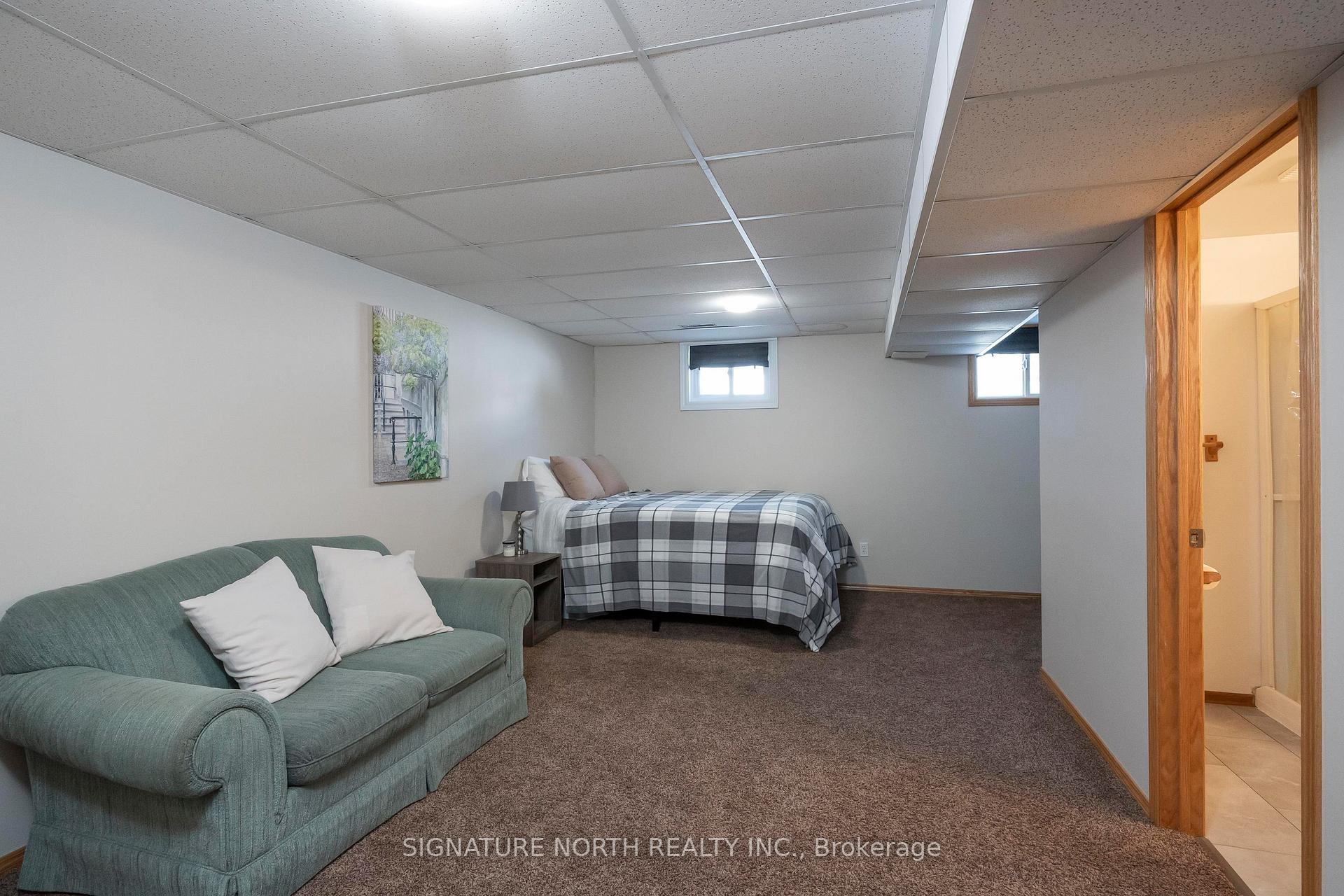 Photo 41 of 12 Stokes Street, Thunder Bay, College Heights — HOMEH