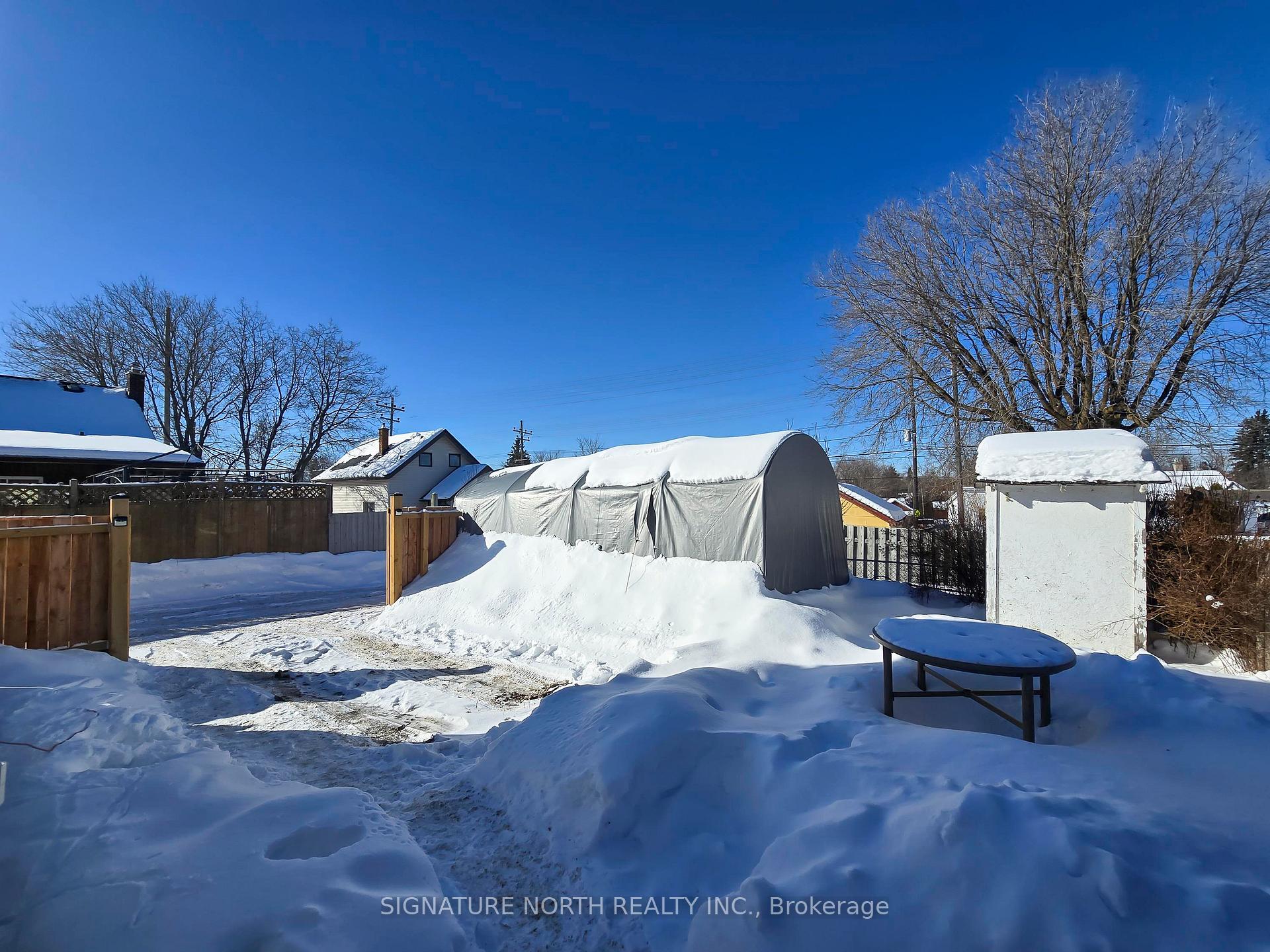 Photo 43 of 12 Stokes Street, Thunder Bay, College Heights — HOMEH