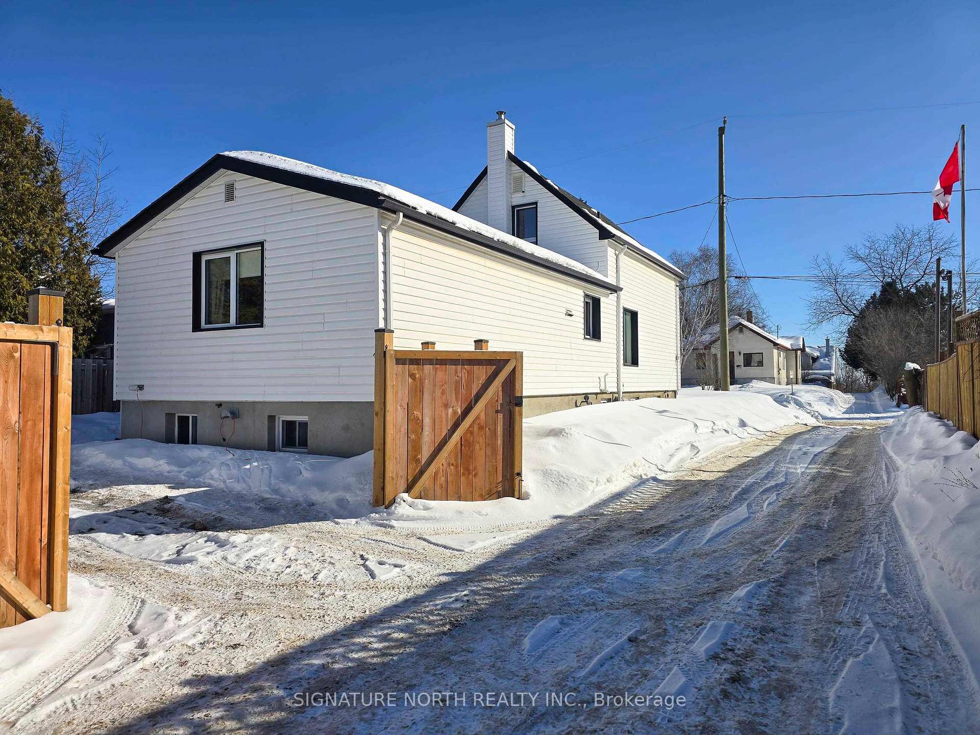 Photo 49 of 12 Stokes Street, Thunder Bay, College Heights — HOMEH