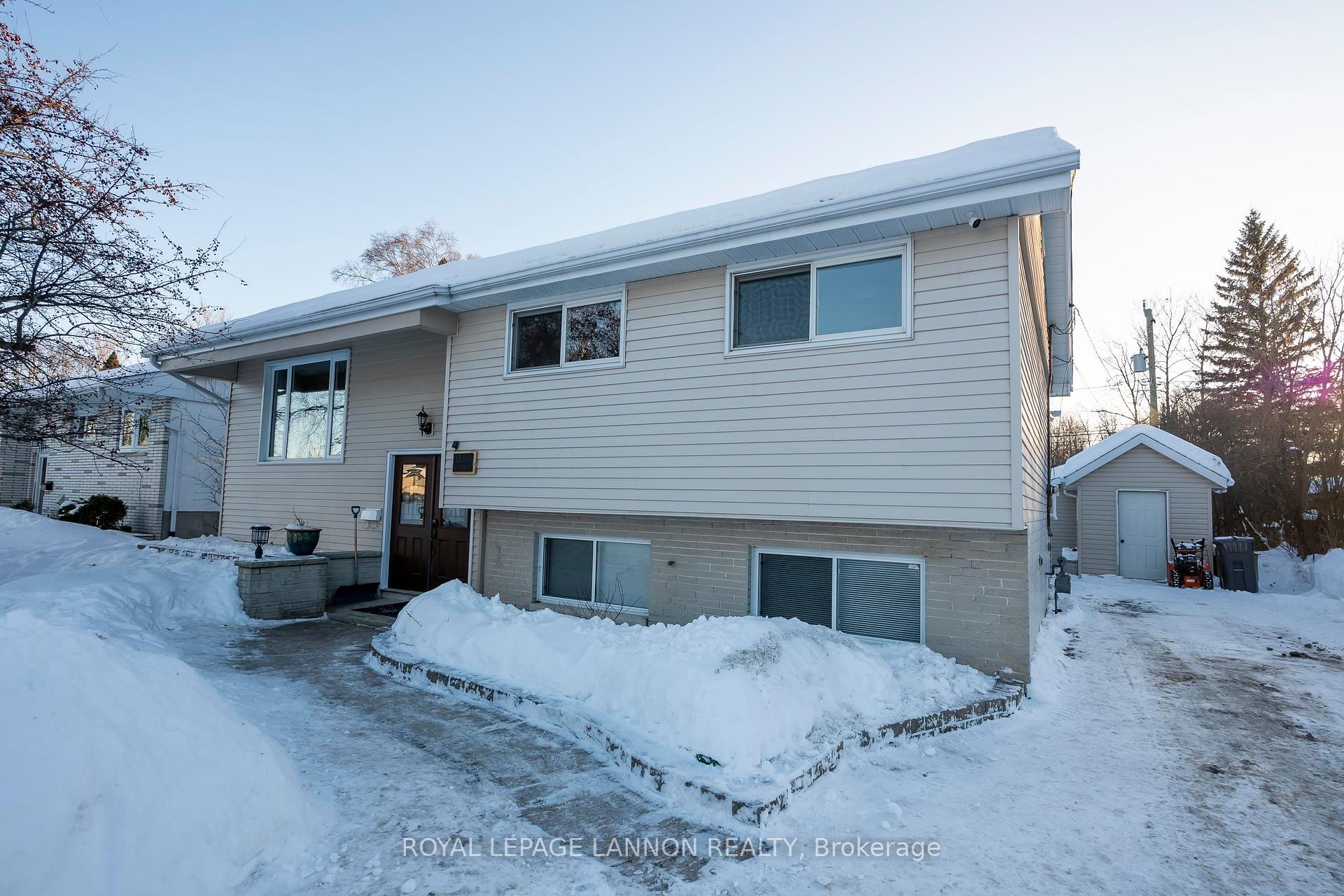 Photo 1 of 131 Blanchard Street, Thunder Bay, Grandview — HOMEH
