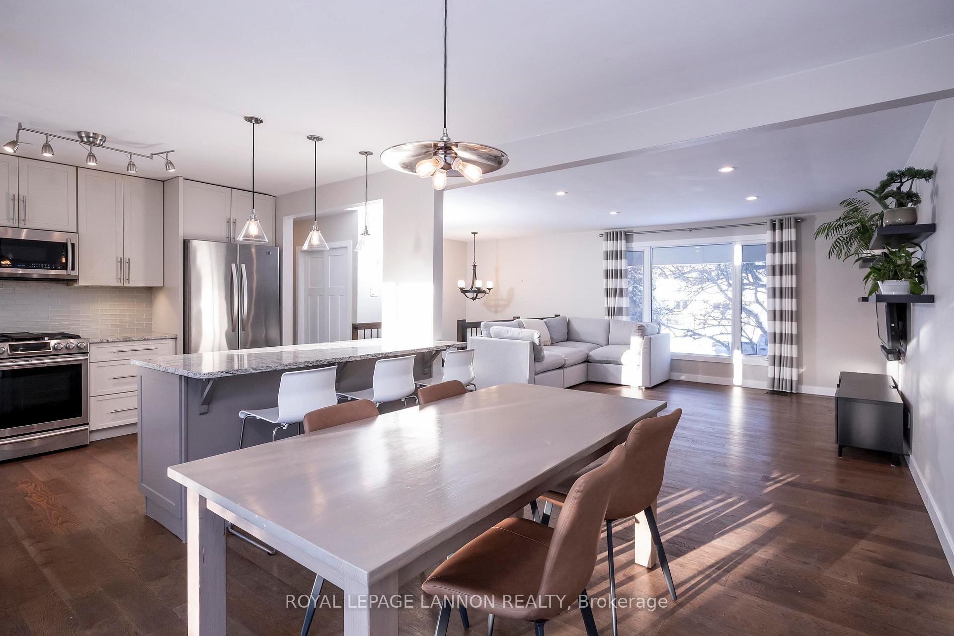 Photo 12 of 131 Blanchard Street, Thunder Bay, Grandview — HOMEH
