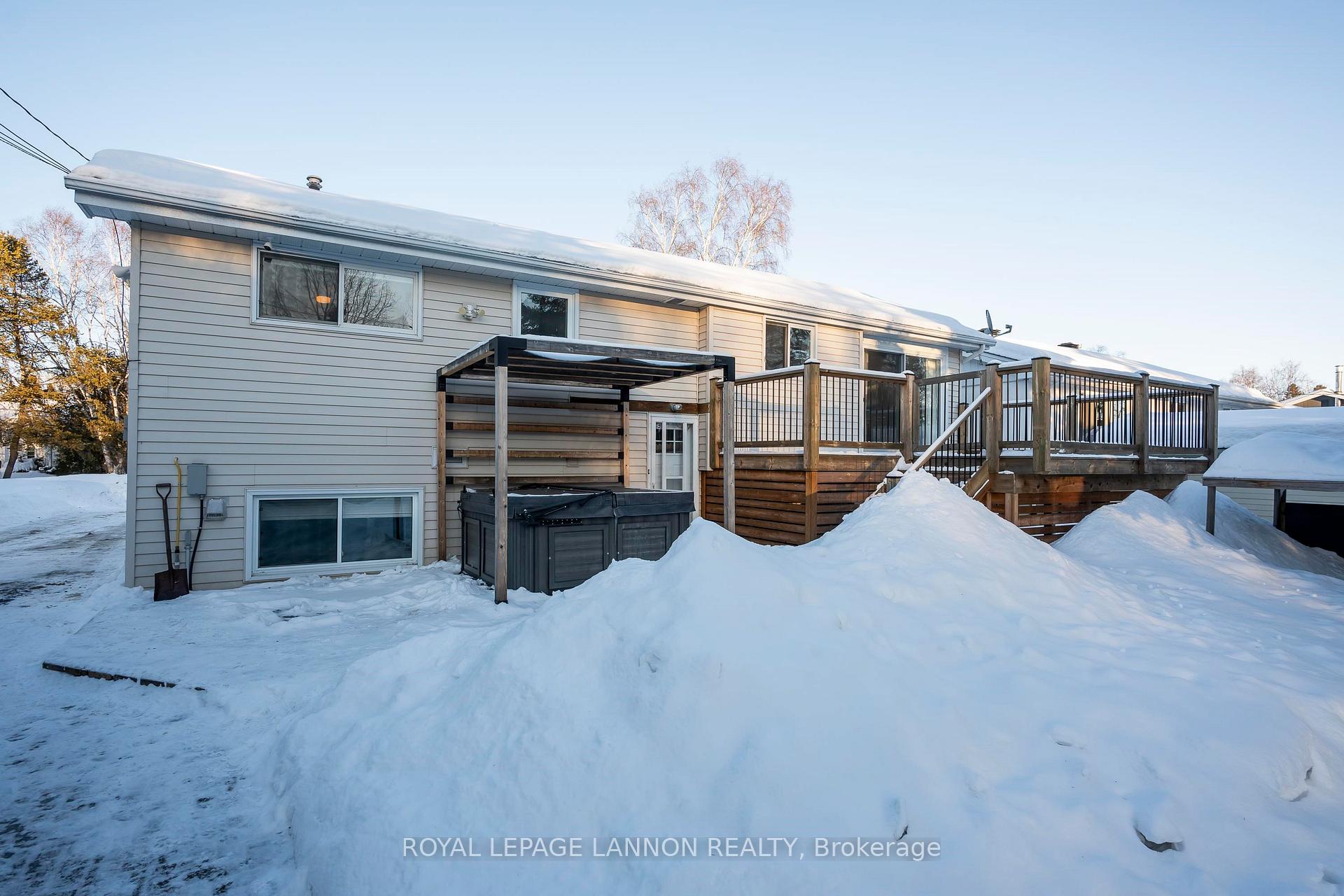 Photo 43 of 131 Blanchard Street, Thunder Bay, Grandview — HOMEH