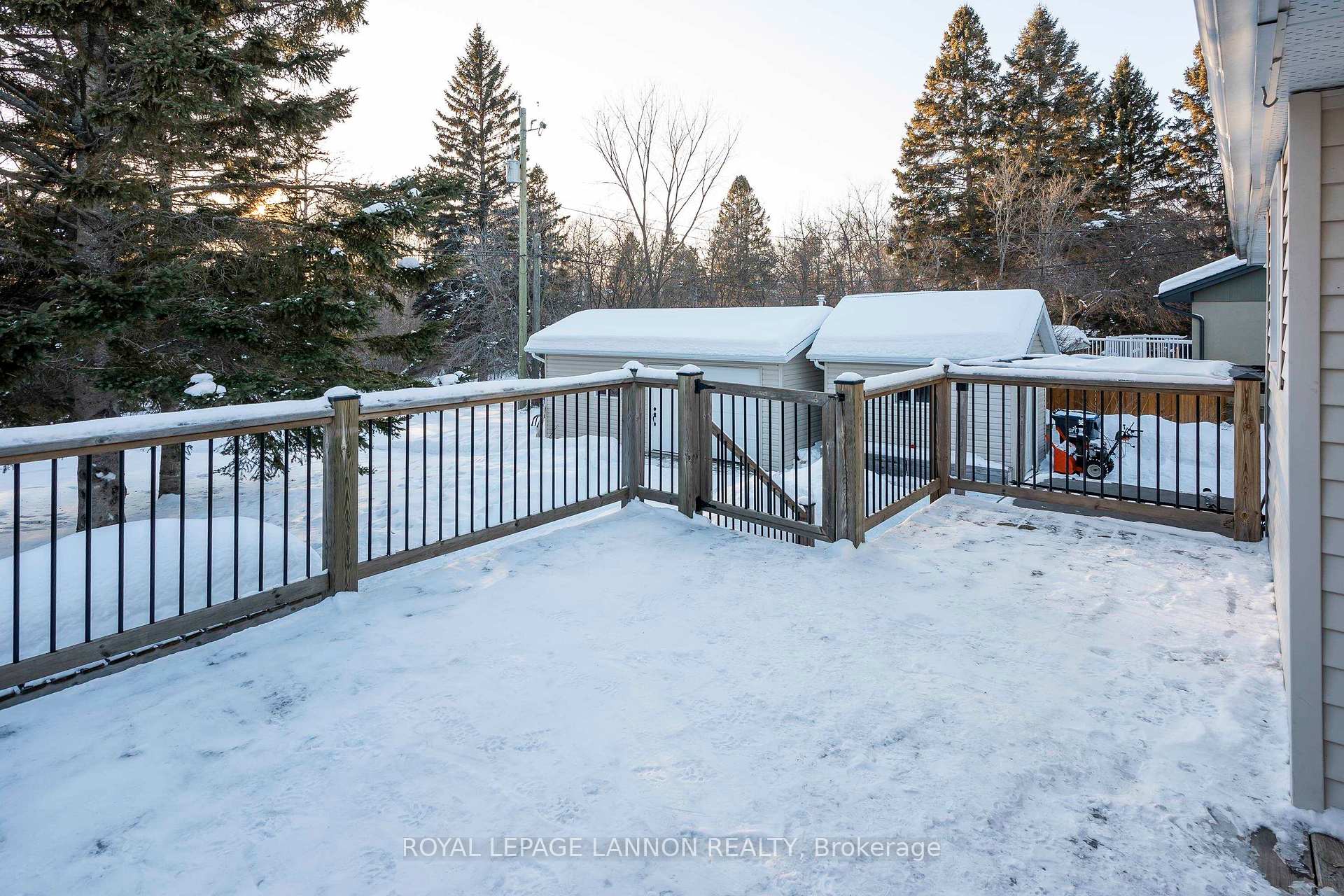 Photo 44 of 131 Blanchard Street, Thunder Bay, Grandview — HOMEH