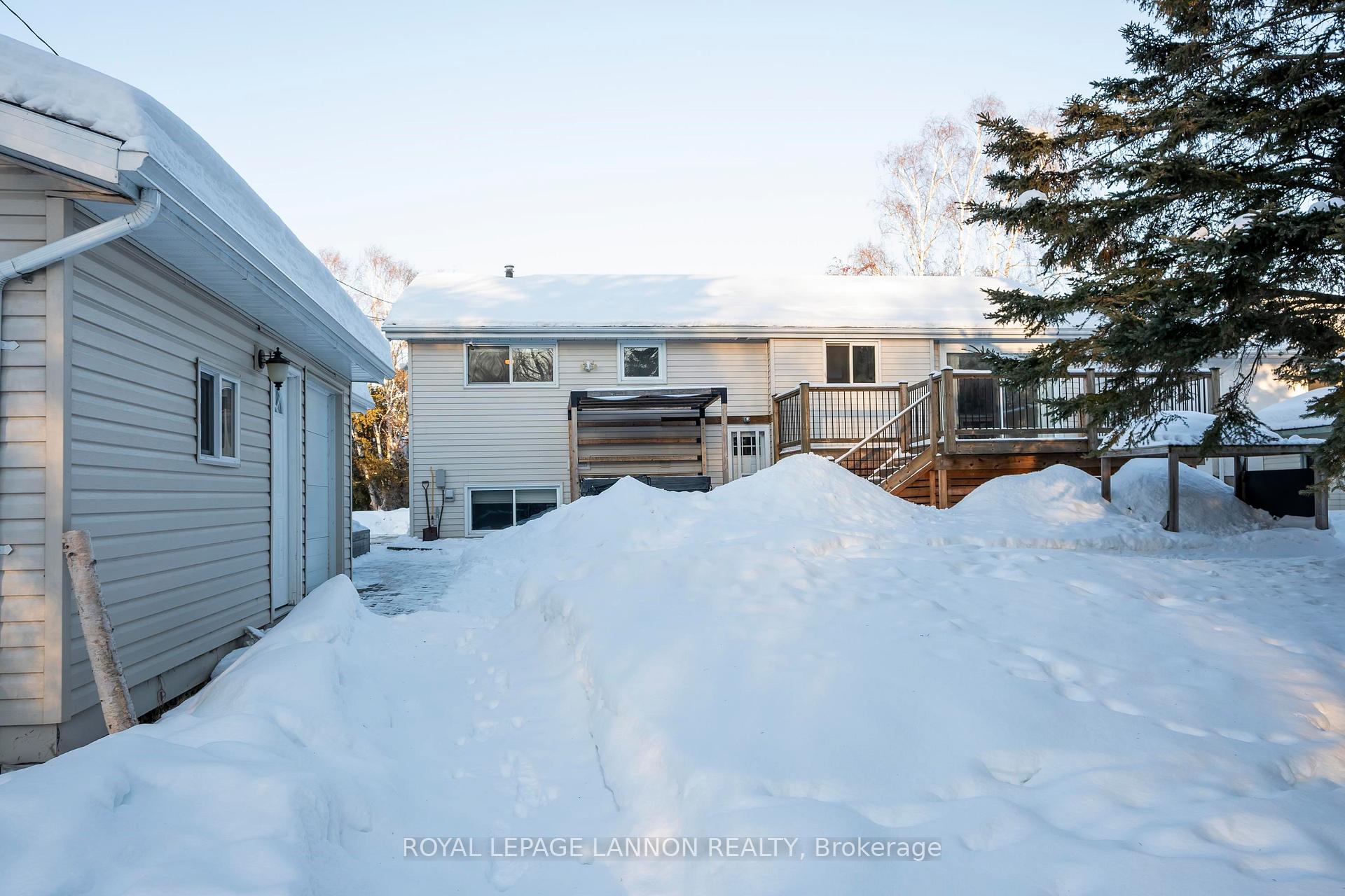 Photo 47 of 131 Blanchard Street, Thunder Bay, Grandview — HOMEH