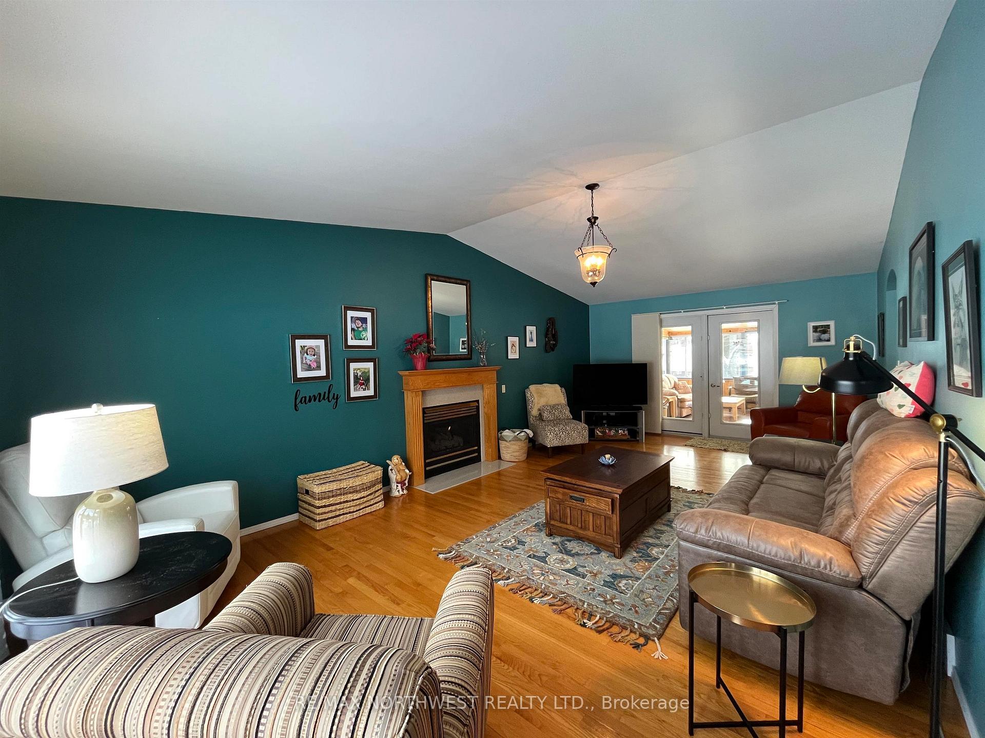 Photo 9 of 7 Gerald Street, Kenora, Evergreen — HOMEH