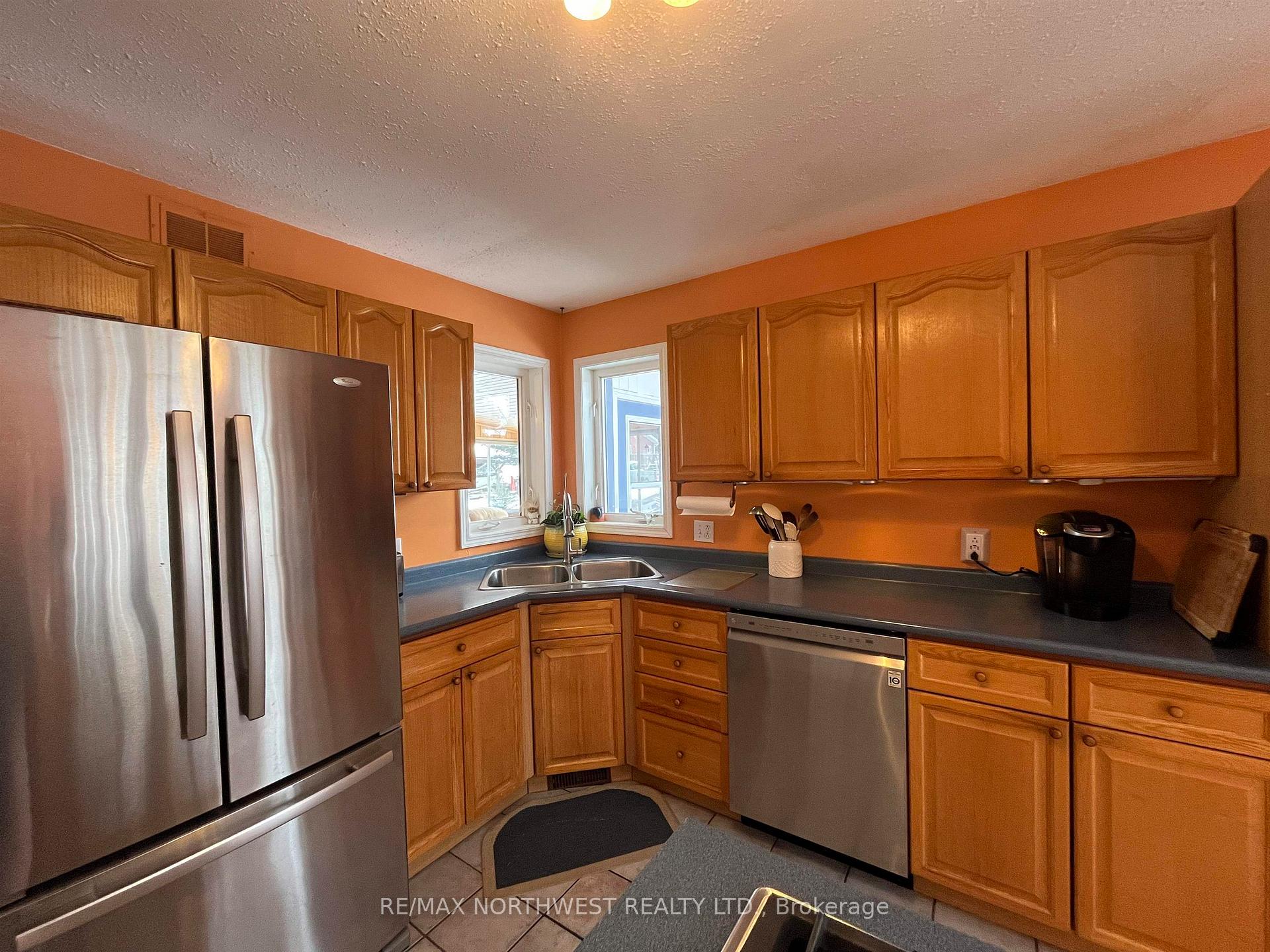 Photo 18 of 7 Gerald Street, Kenora, Evergreen — HOMEH