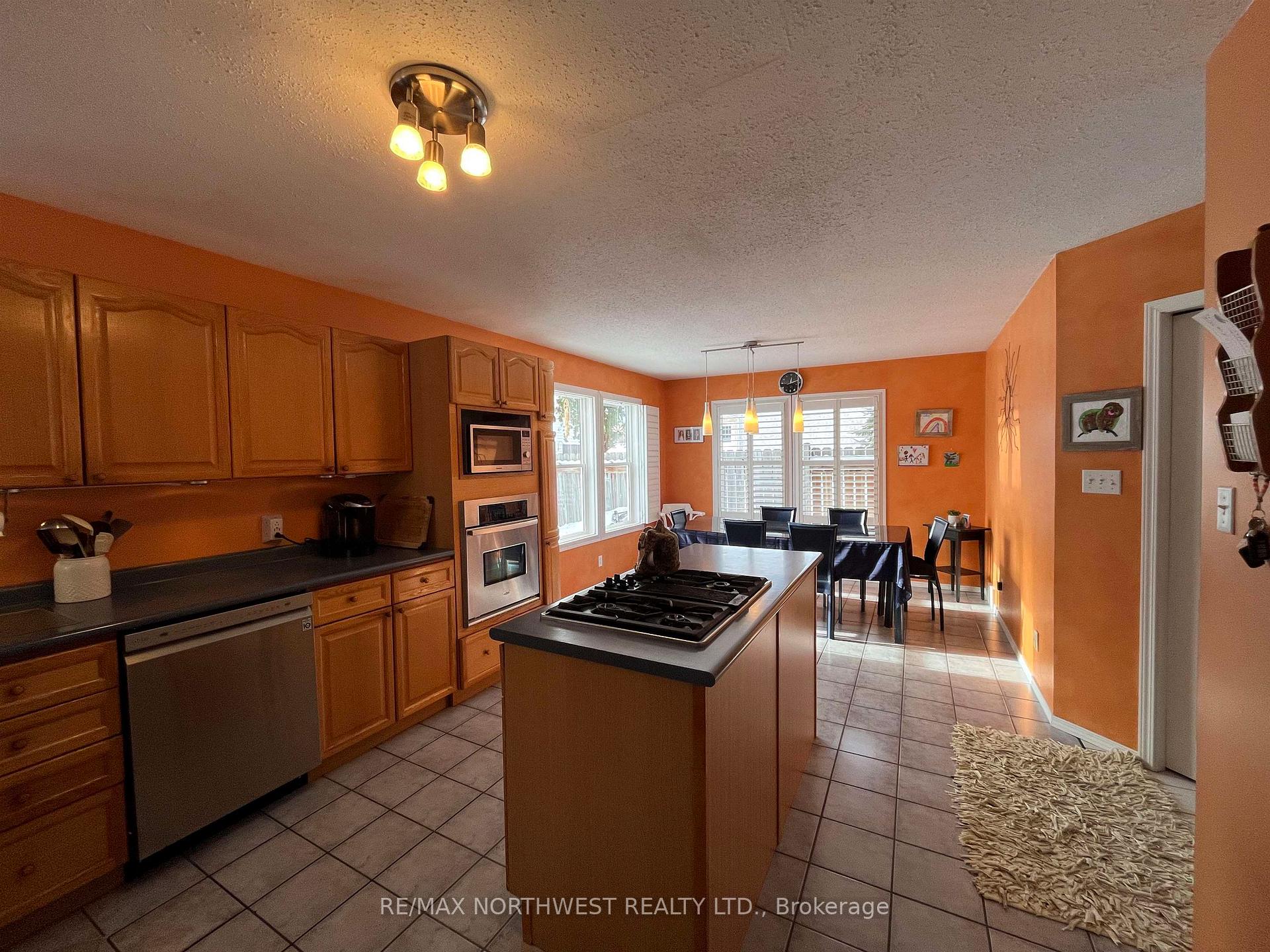 Photo 23 of 7 Gerald Street, Kenora, Evergreen — HOMEH