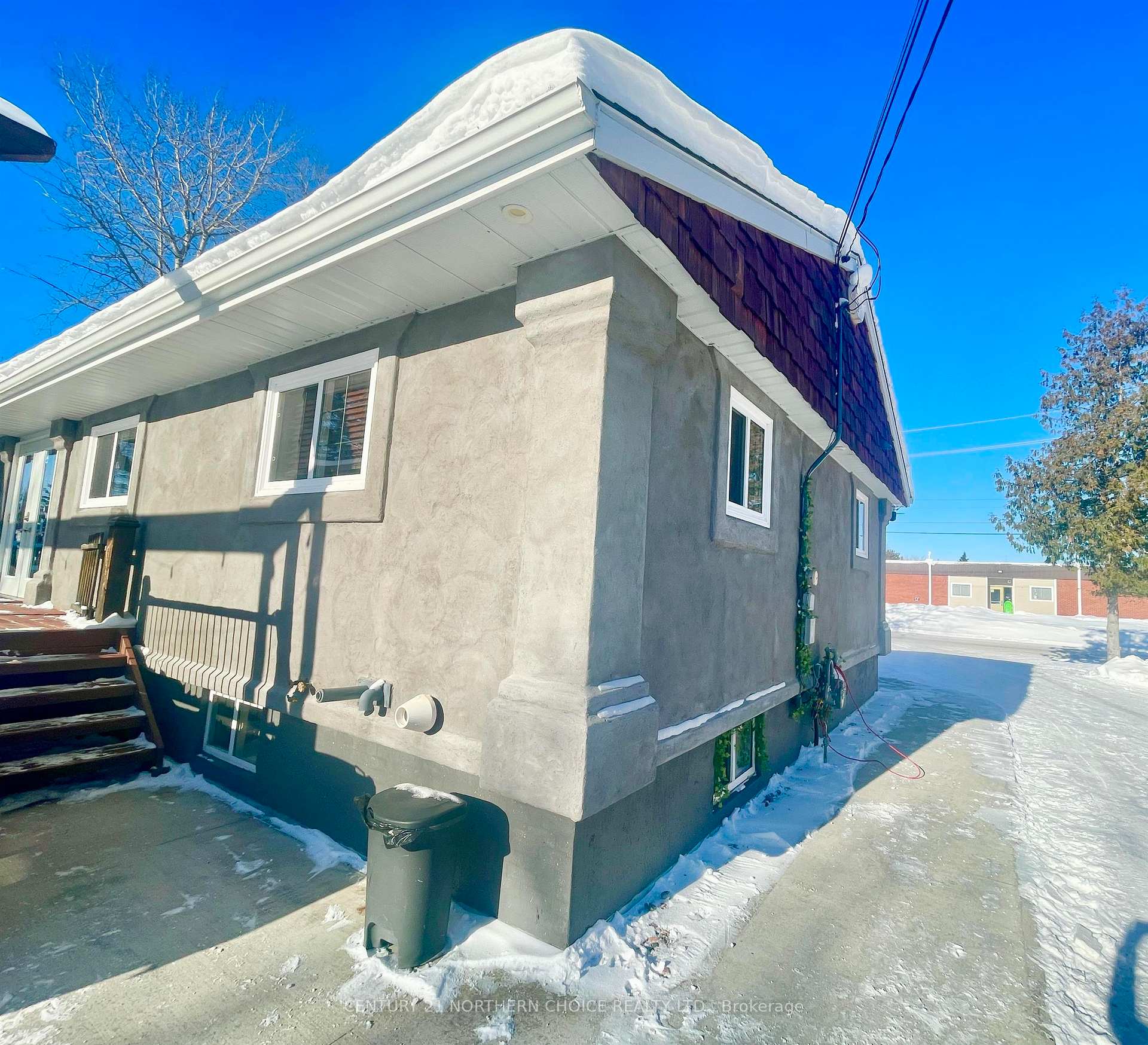 Photo 25 of 250 Arthur Street, Dryden, Milestone — HOMEH