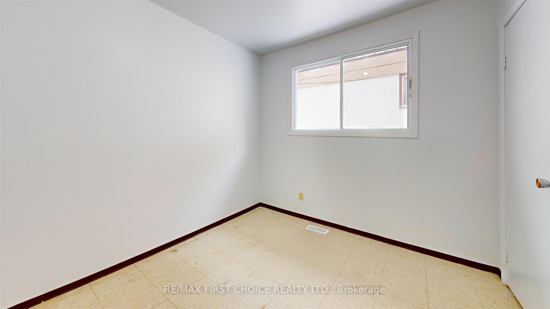 Photo 14 of 515 McGill Crescent, Thunder Bay, Northwood Park — HOMEH