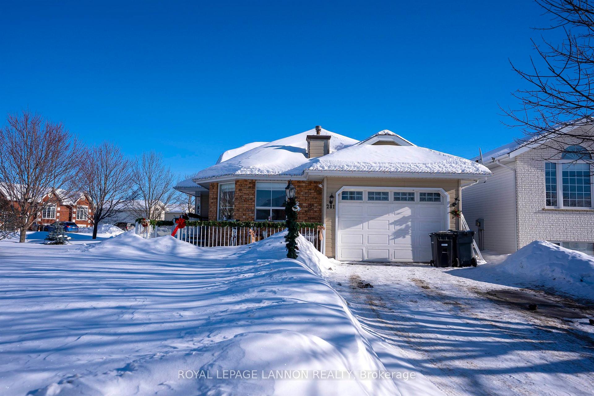 Photo 2 of 281 Caribou Crescent, Thunder Bay, Parkdale — HOMEH