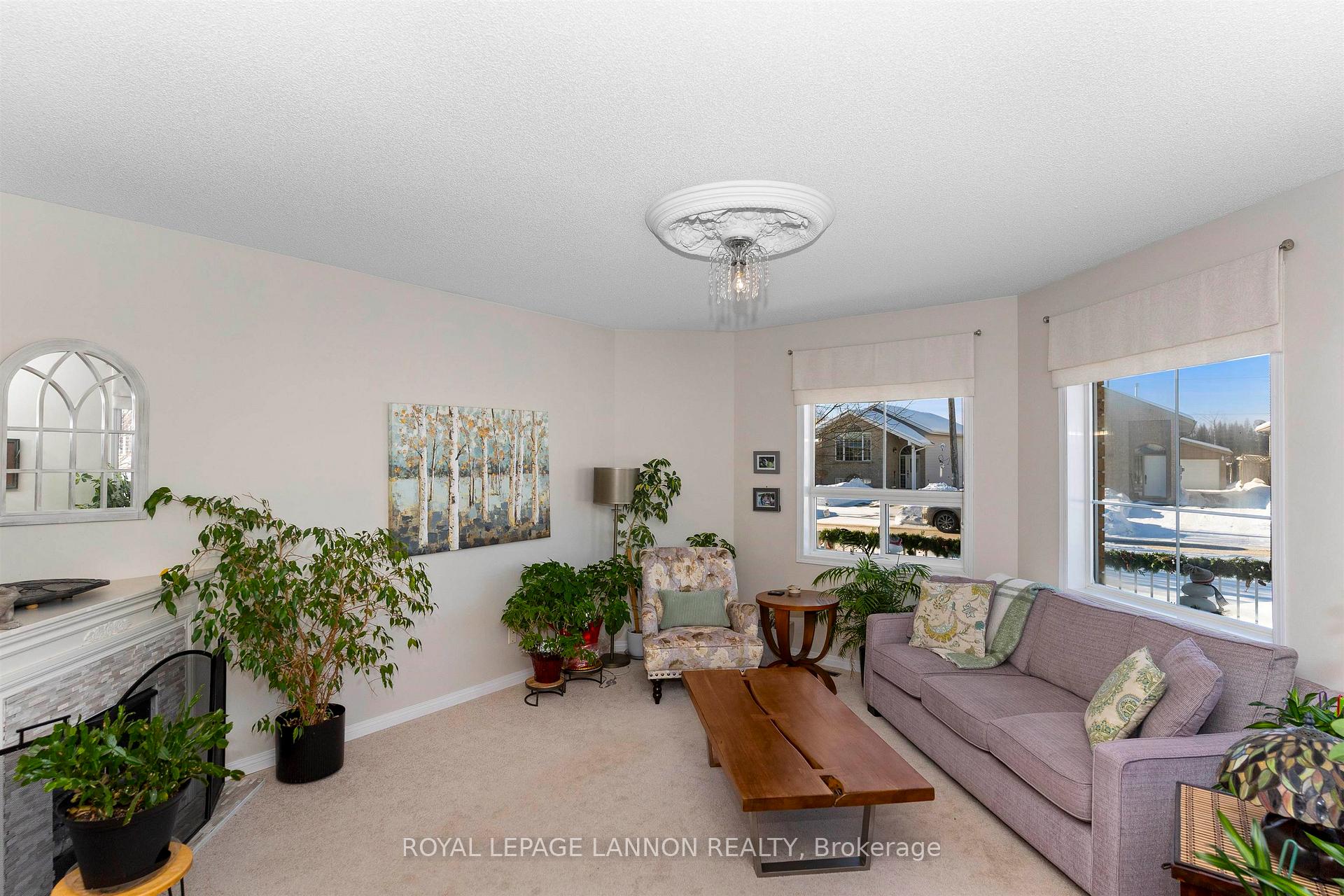 Photo 4 of 281 Caribou Crescent, Thunder Bay, Parkdale — HOMEH