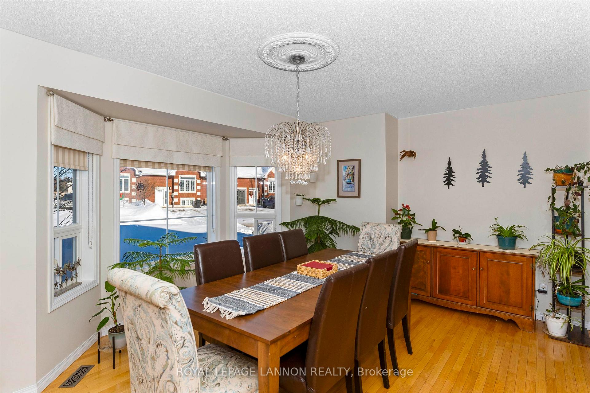 Photo 10 of 281 Caribou Crescent, Thunder Bay, Parkdale — HOMEH