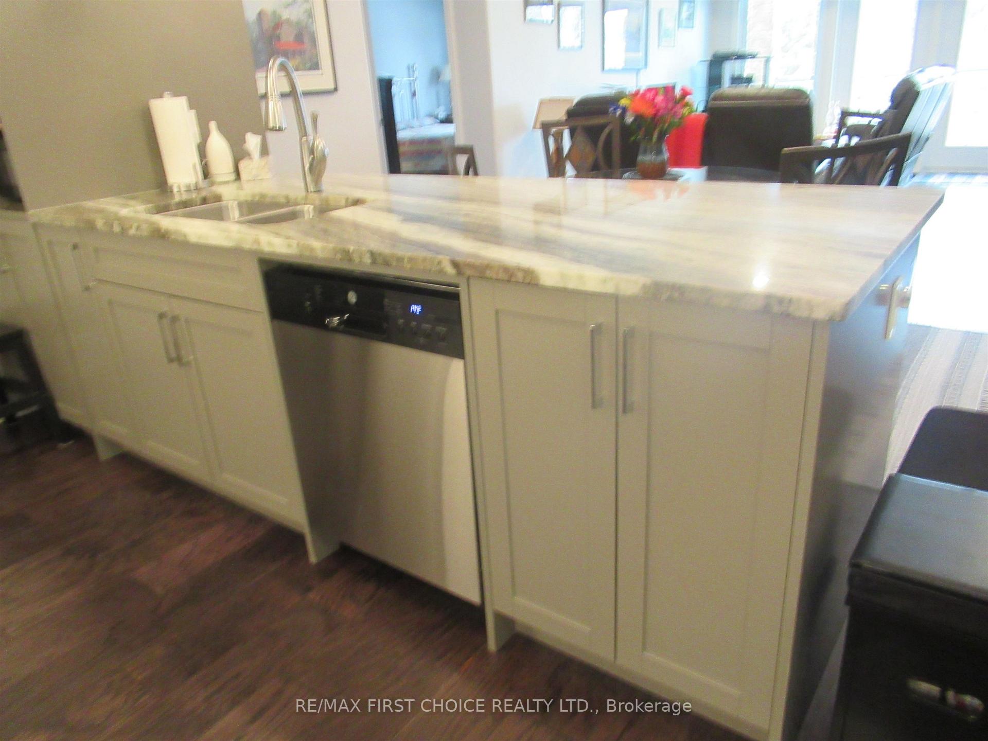 Photo 6 of Unit 103, 1230 Dawson Road, Thunder Bay, Dawson Heights — HOMEH