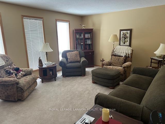 Photo 5 of 208 Flamingo Drive, Thunder Bay, River Terrace — HOMEH