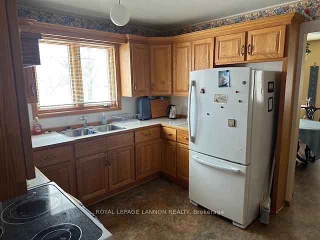 Photo 9 of 208 Flamingo Drive, Thunder Bay, River Terrace — HOMEH