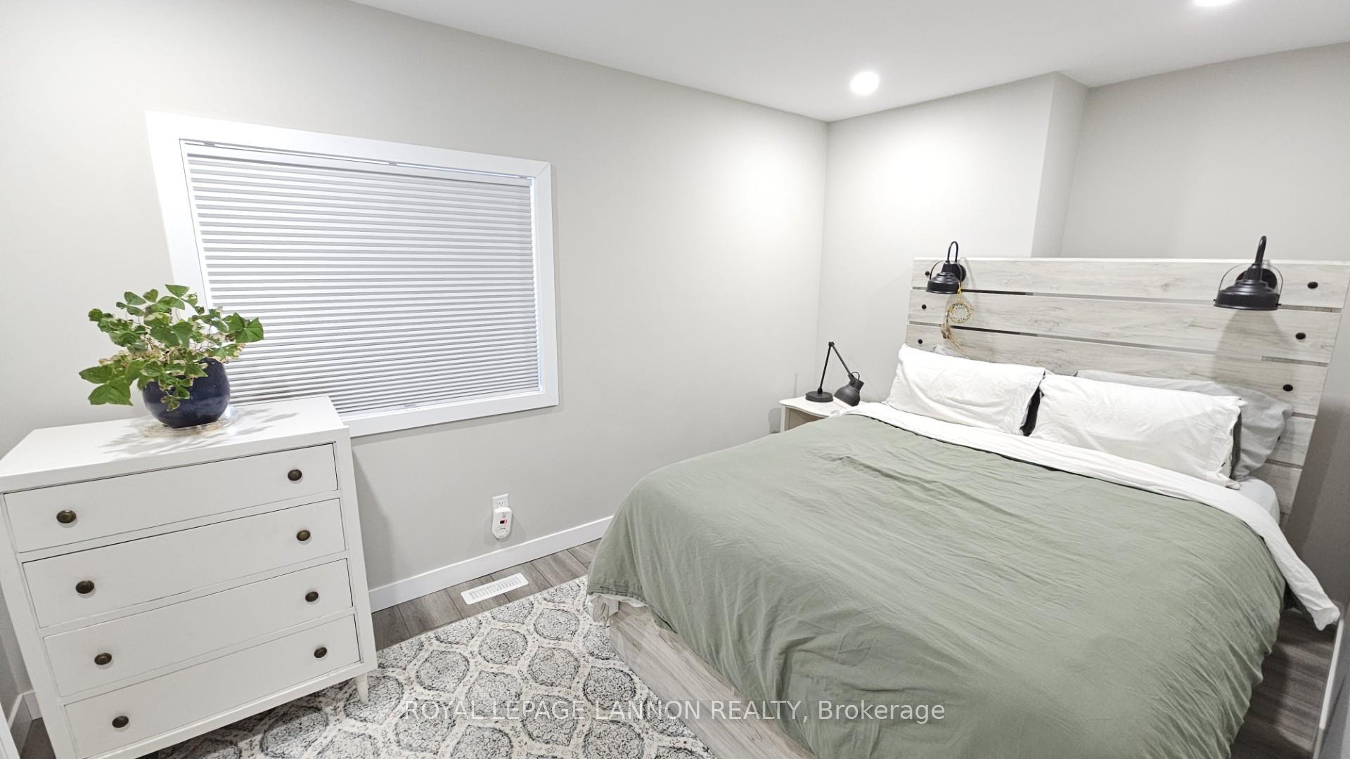 Photo 10 of 309 Marks Street S, Thunder Bay, Hyde Park — HOMEH