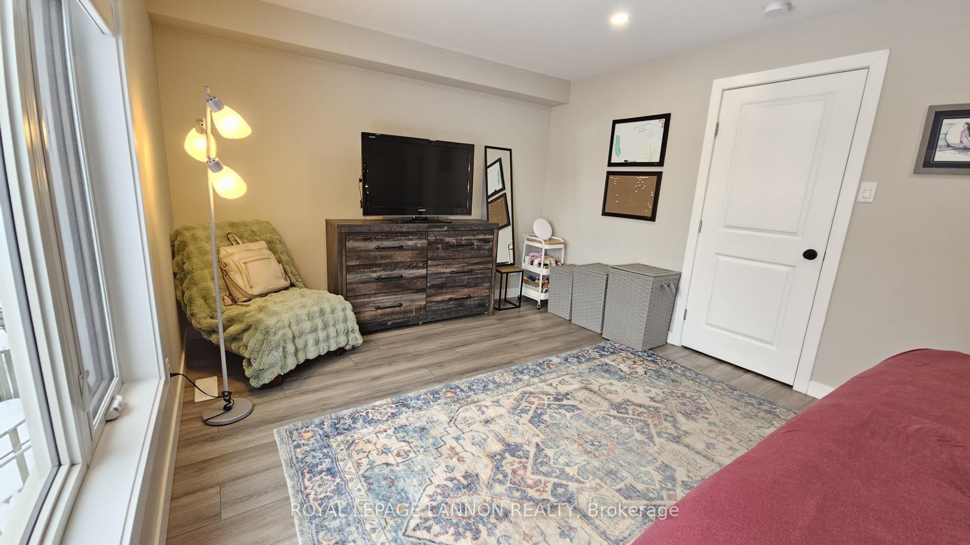Photo 13 of 309 Marks Street S, Thunder Bay, Hyde Park — HOMEH