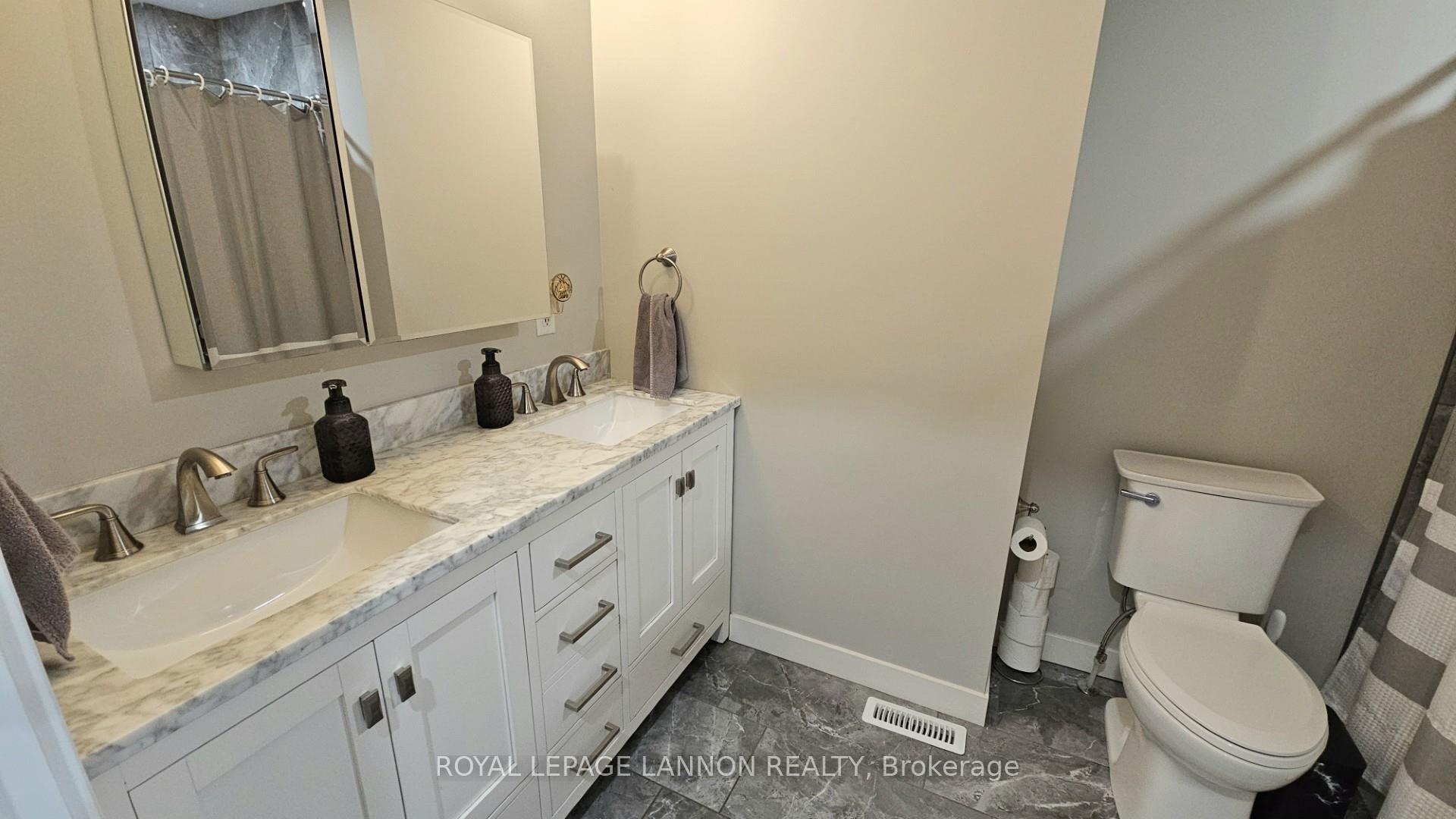 Photo 15 of 309 Marks Street S, Thunder Bay, Hyde Park — HOMEH