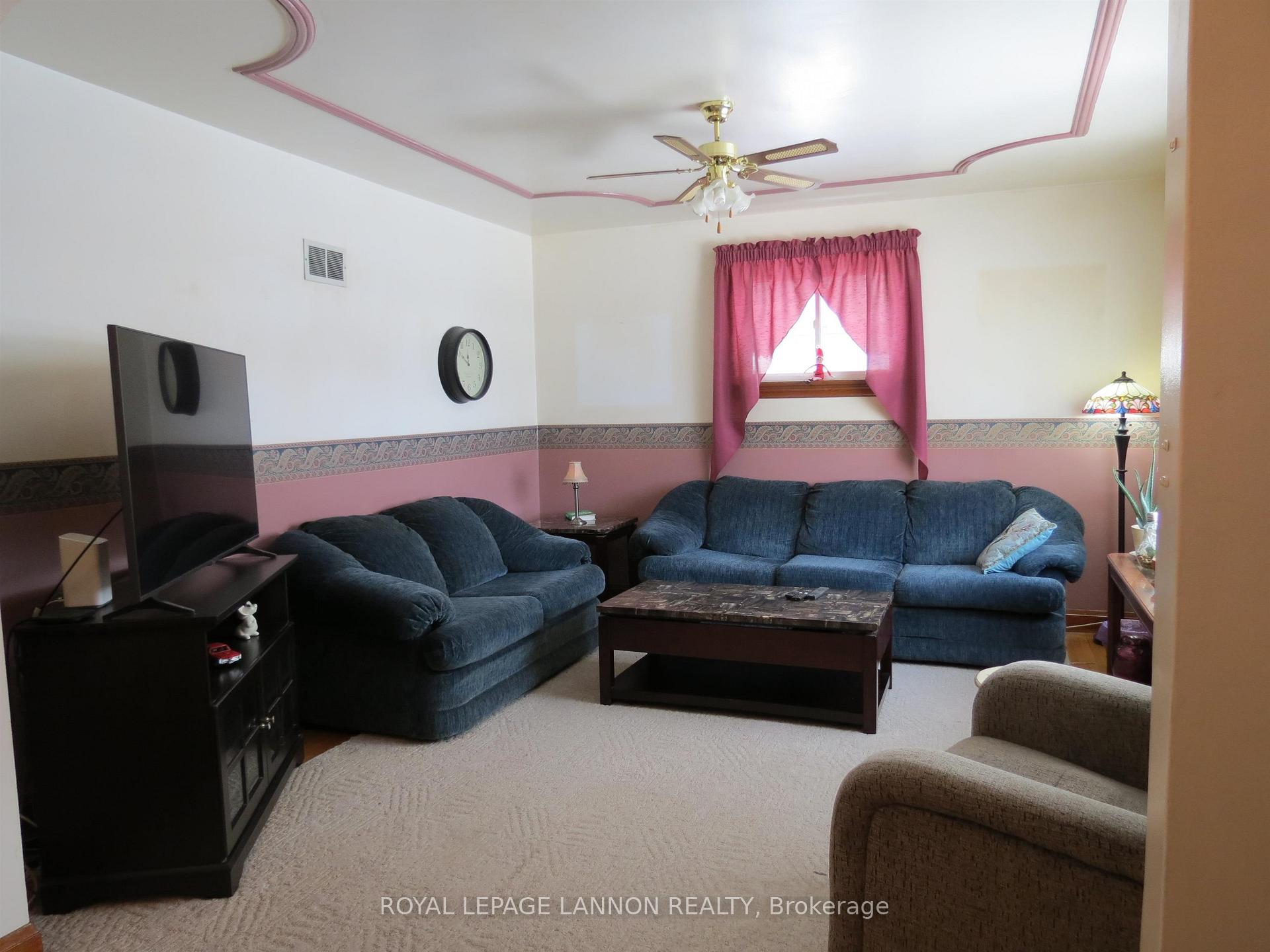 Photo 2 of 836 Simpson Street, Thunder Bay, East End — HOMEH