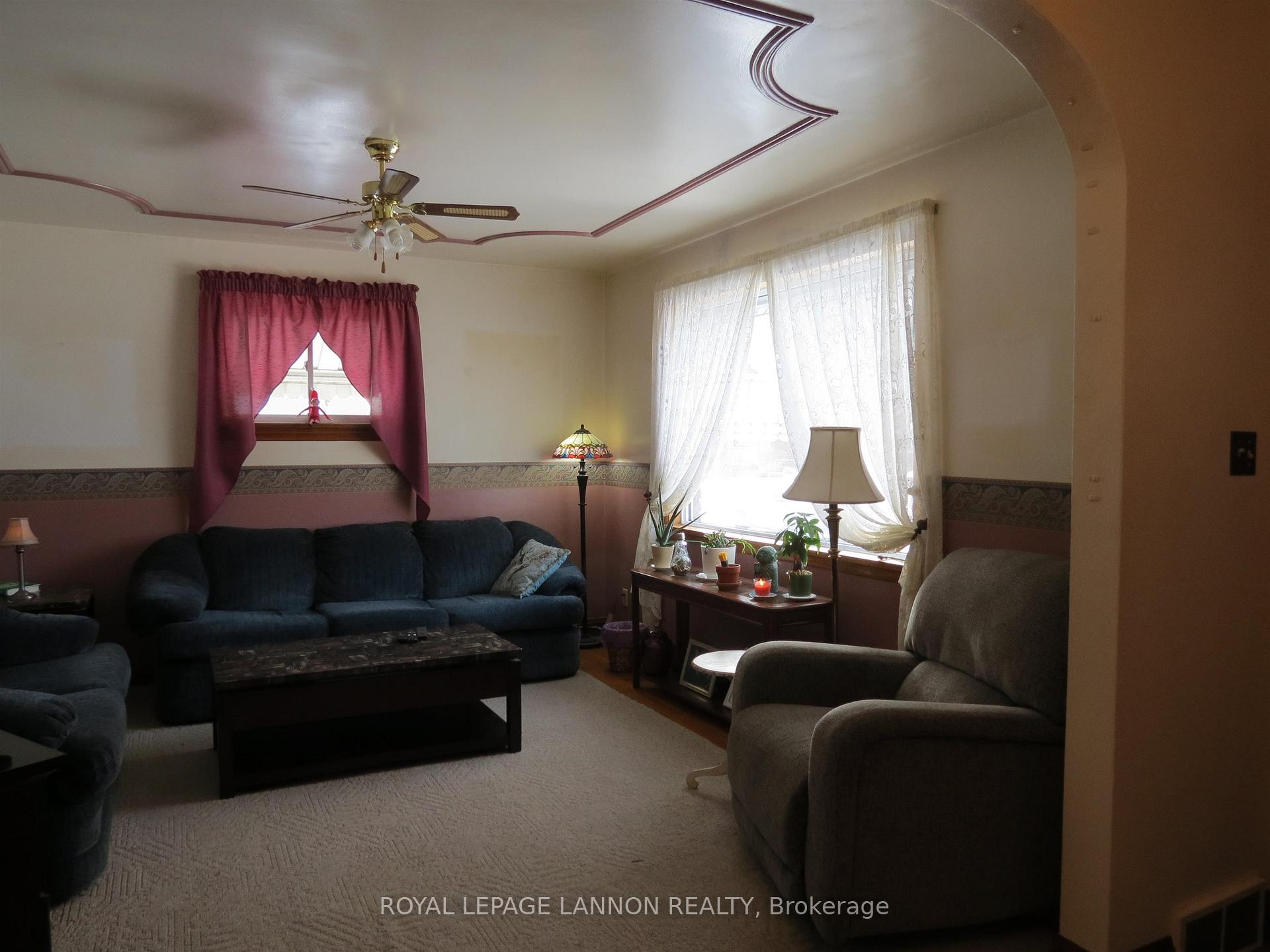 Photo 3 of 836 Simpson Street, Thunder Bay, East End — HOMEH