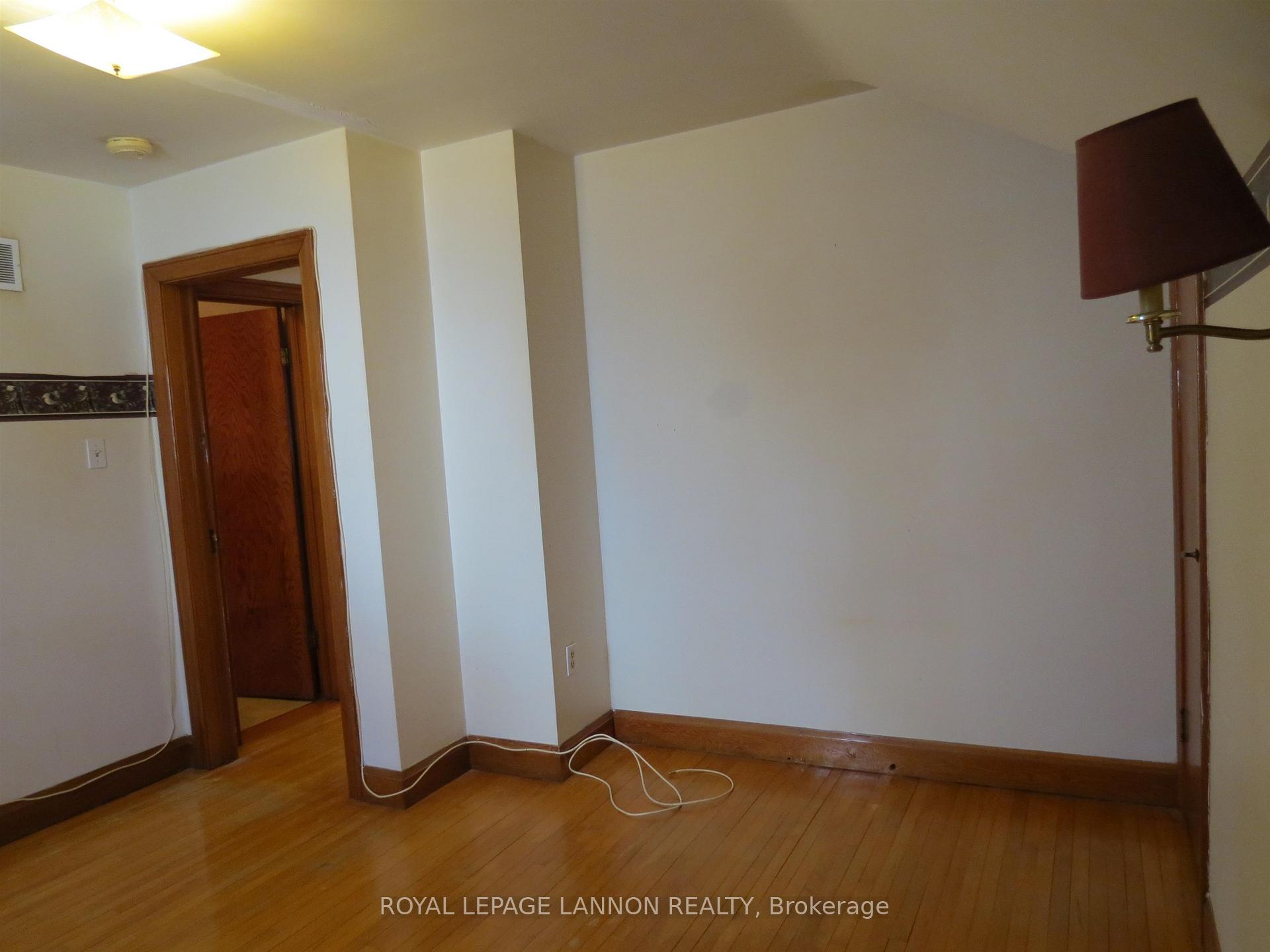 Photo 23 of 836 Simpson Street, Thunder Bay, East End — HOMEH