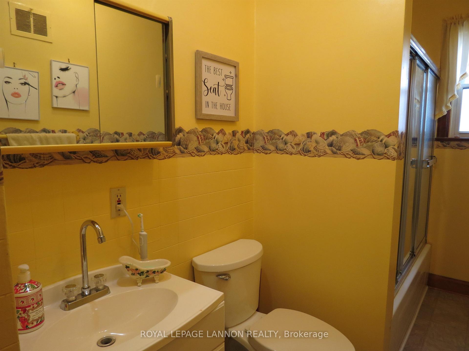 Photo 29 of 836 Simpson Street, Thunder Bay, East End — HOMEH
