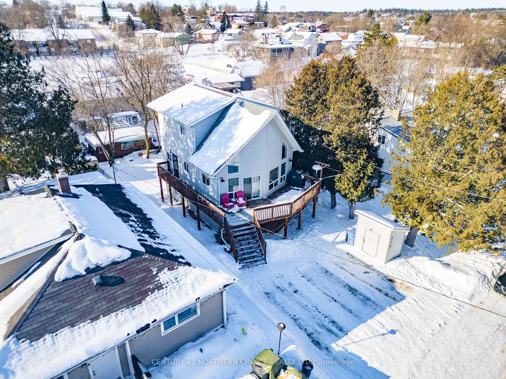 Photo 2 of 408 Bay Street, Kenora, Keewatin — HOMEH