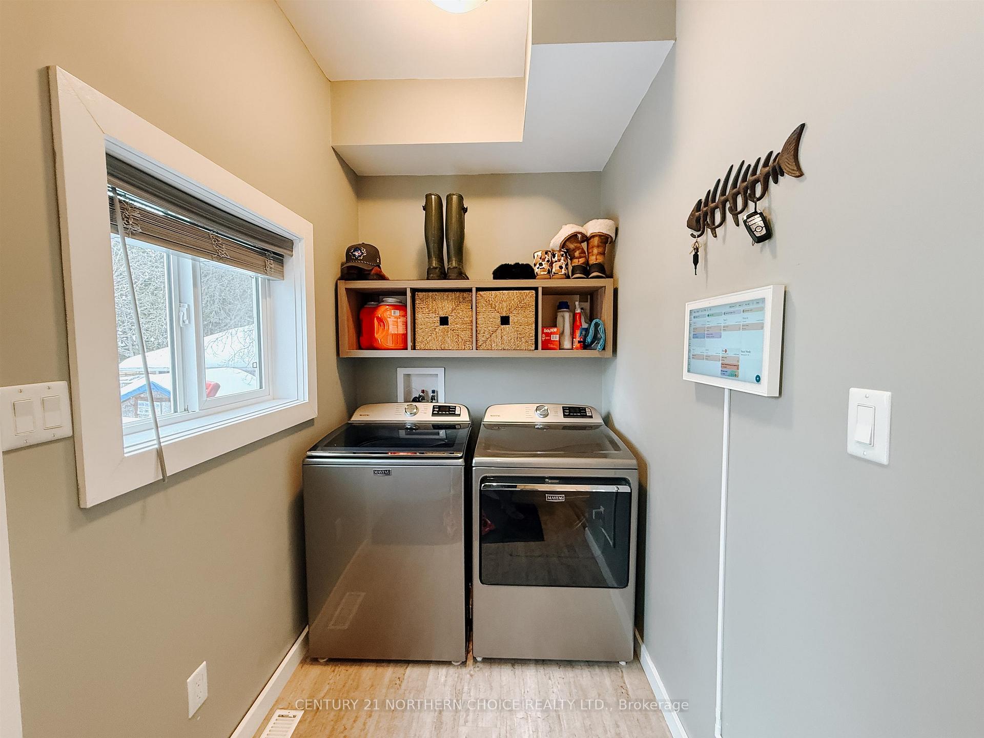Photo 8 of 408 Bay Street, Kenora, Keewatin — HOMEH