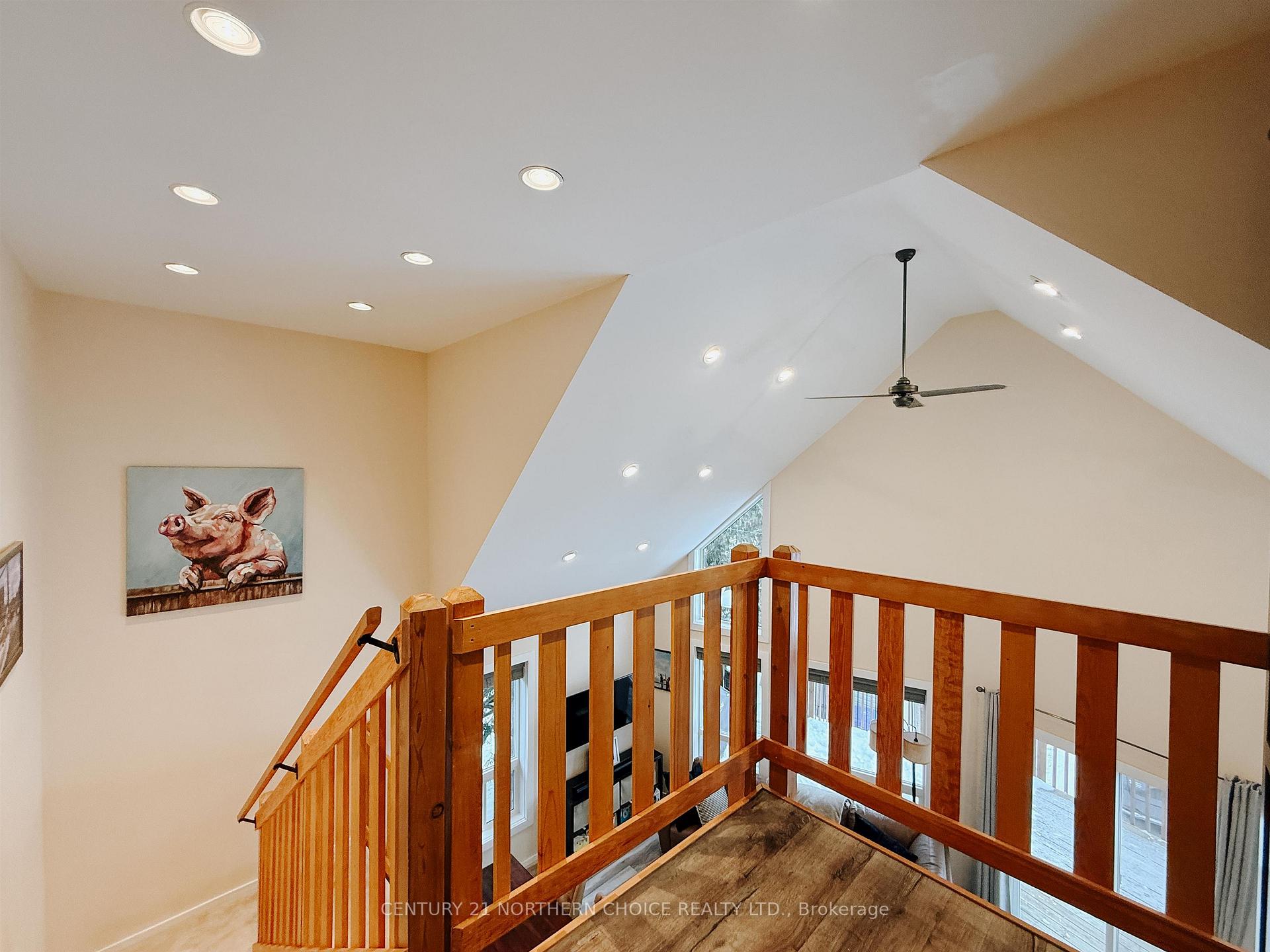 Photo 15 of 408 Bay Street, Kenora, Keewatin — HOMEH