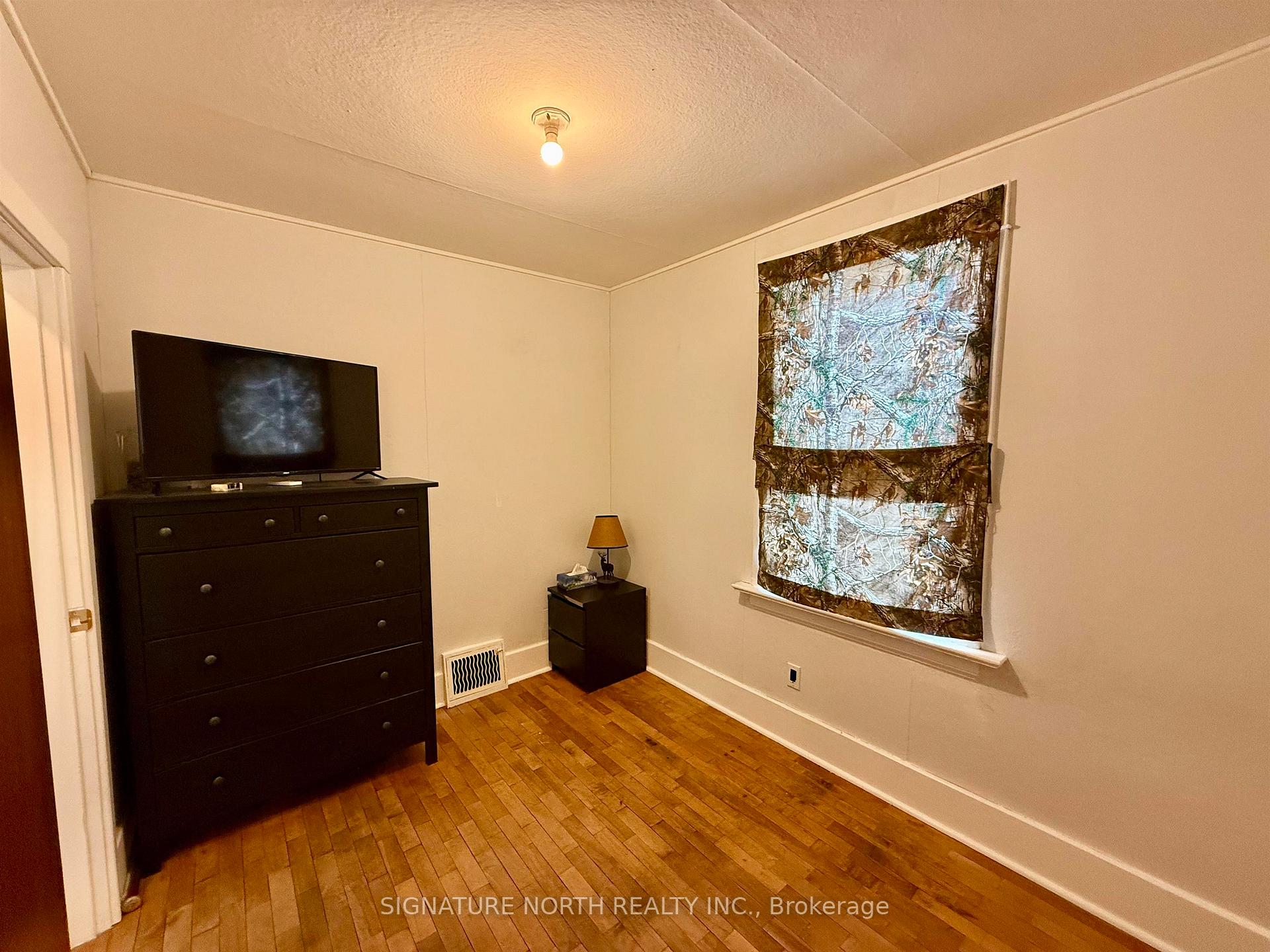 Photo 9 of 162 Brock Street E, Thunder Bay, Westfort — HOMEH
