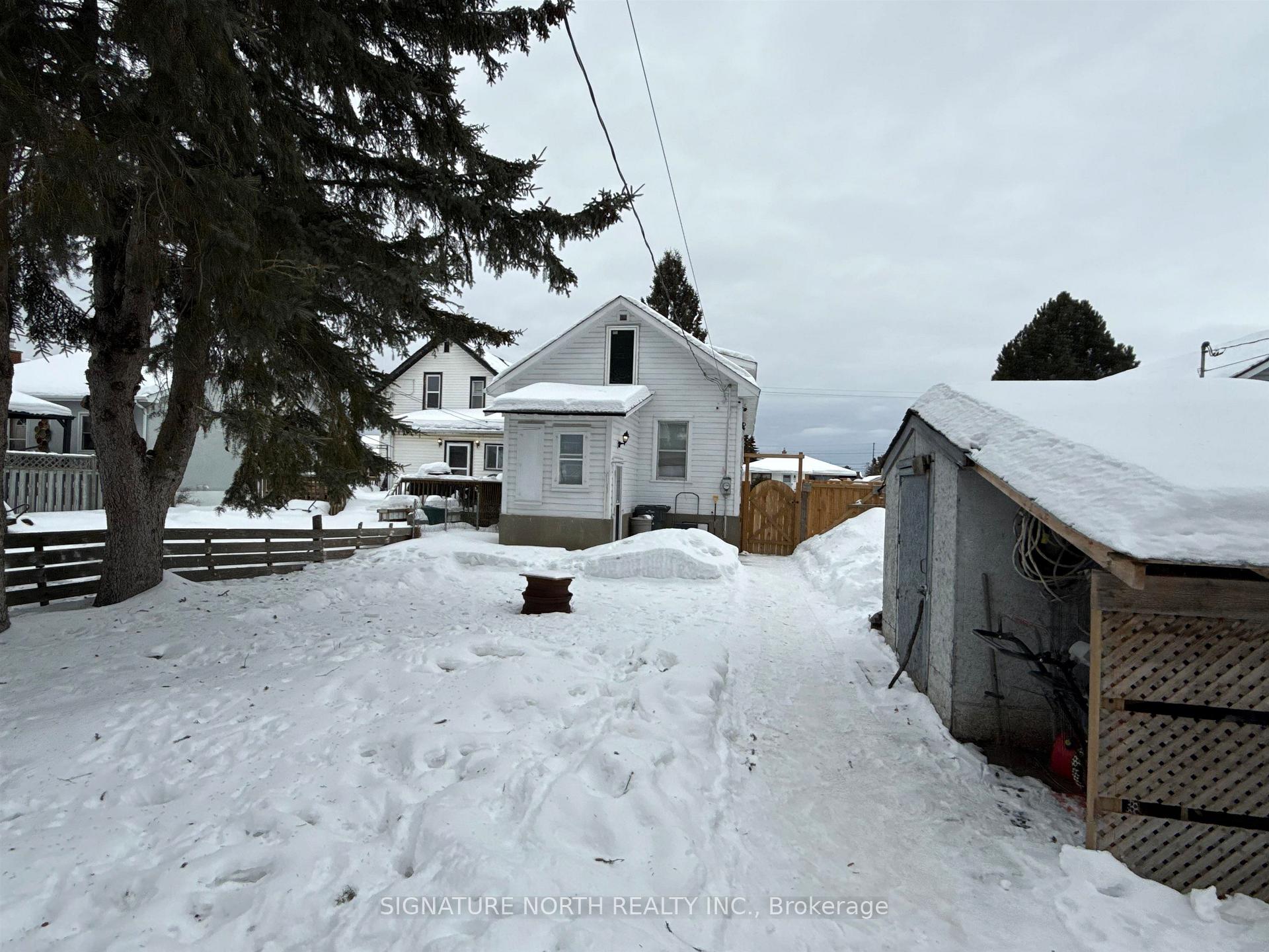 Photo 24 of 162 Brock Street E, Thunder Bay, Westfort — HOMEH