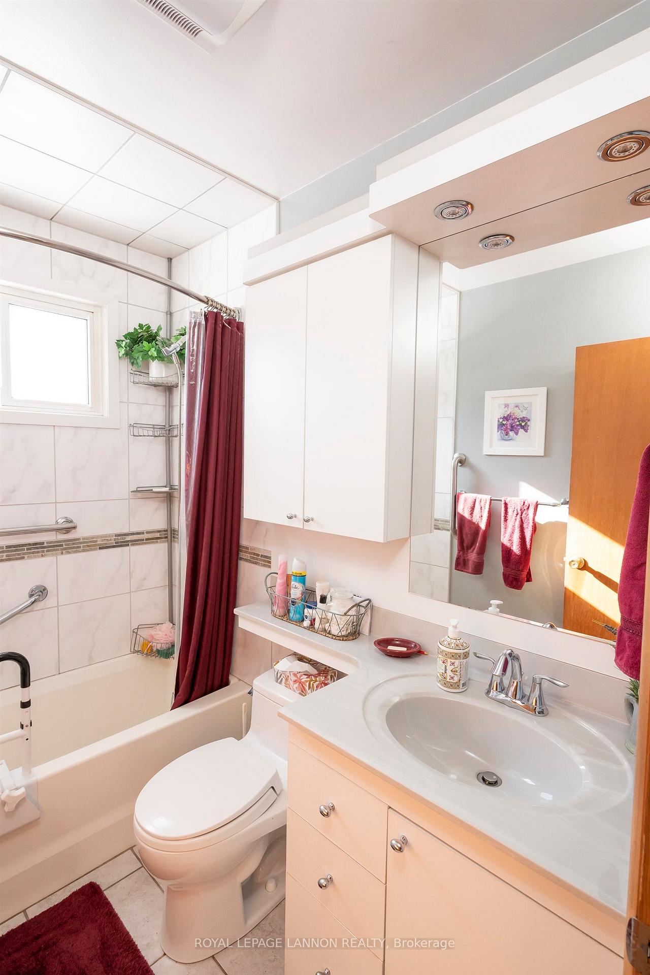 Photo 18 of 75 Manion Place, Thunder Bay, Shuniah — HOMEH