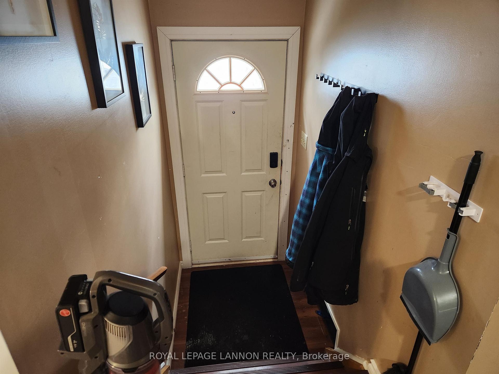 Photo 12 of 617 McBain Street, Thunder Bay, East End — HOMEH