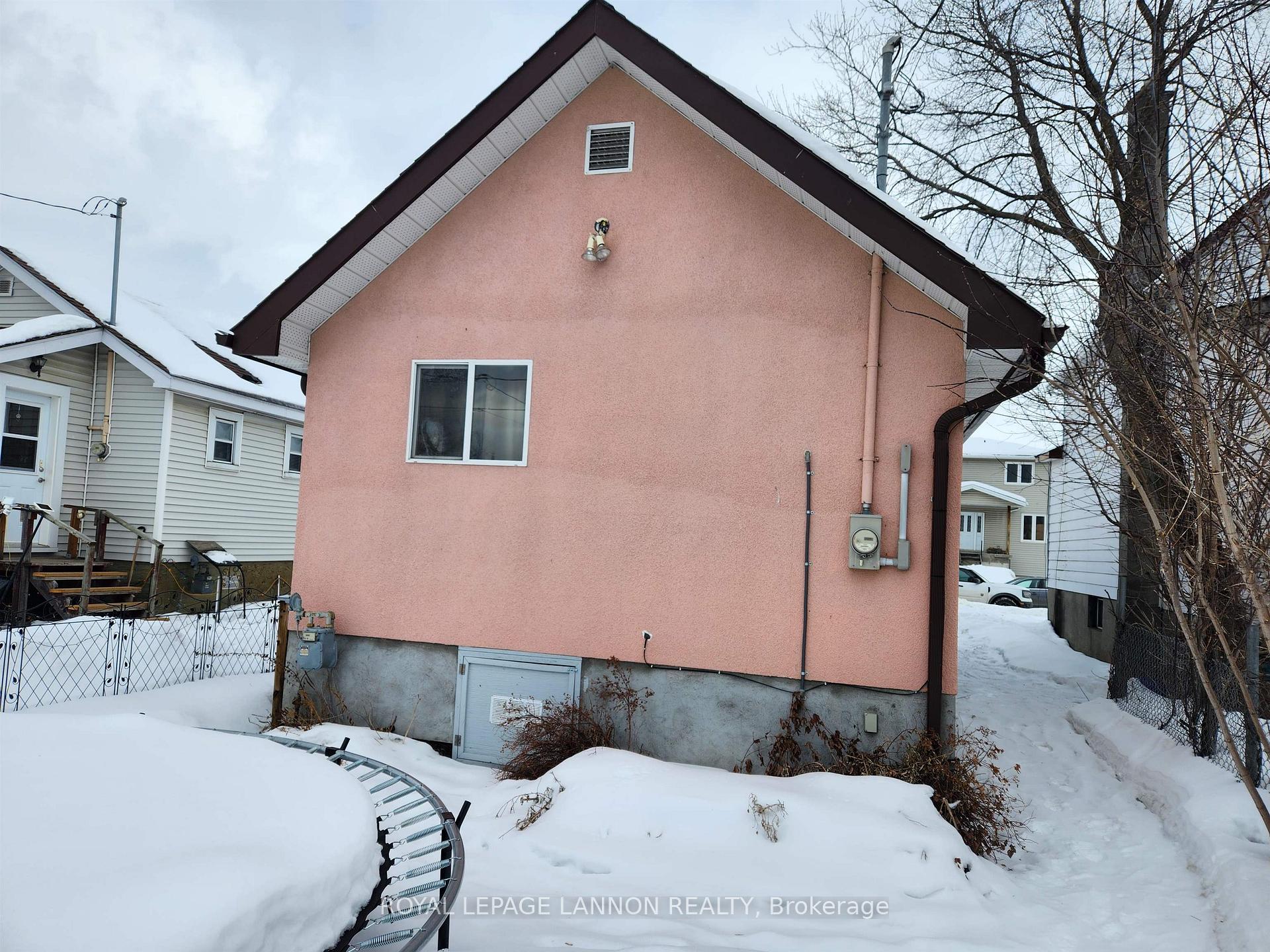 Photo 14 of 617 McBain Street, Thunder Bay, East End — HOMEH